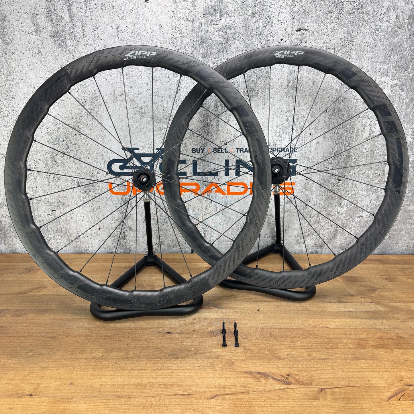 Mint! 2024 Zipp 353 NSW Carbon Tubeless Hookless Disc Wheelset 700c 1291g