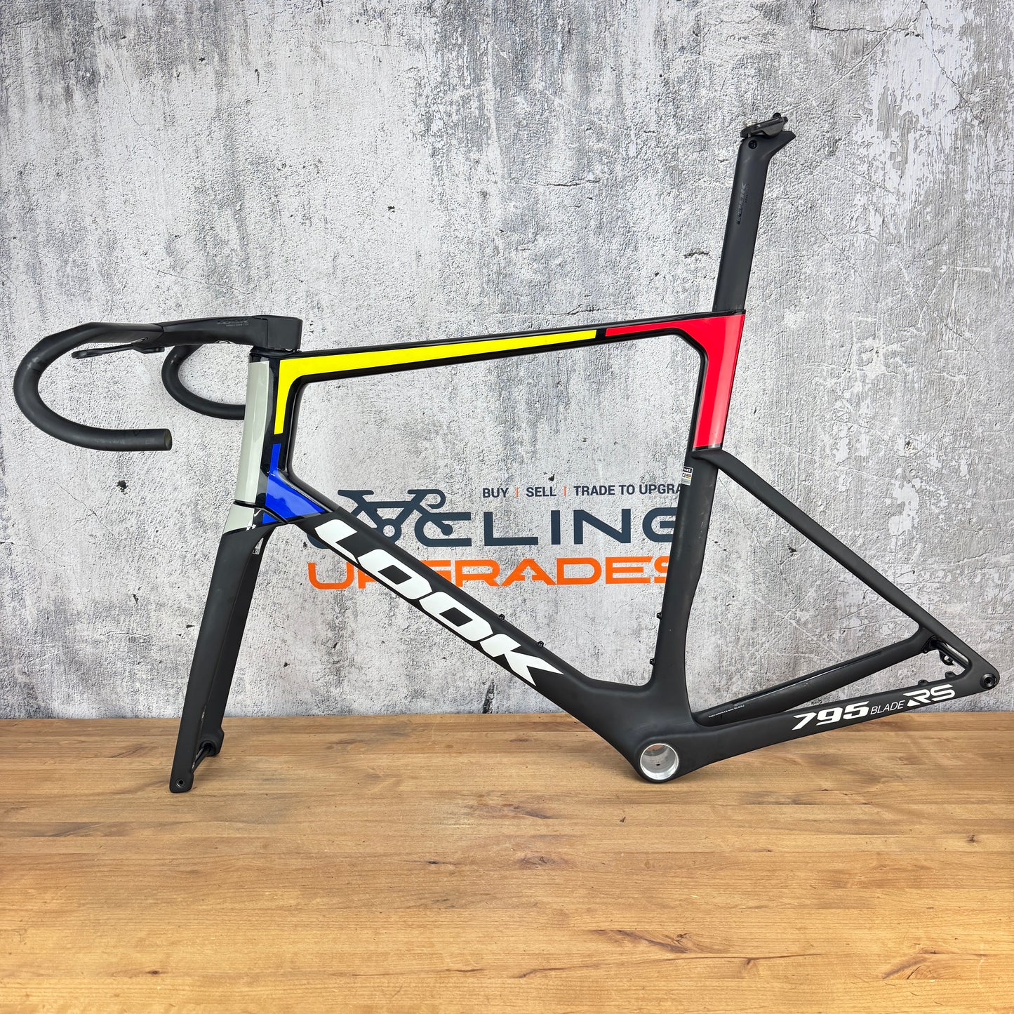 Low Mile! Look 795 Blade RS Iconic Mondrian XL Carbon Disc Brake Frameset 700c