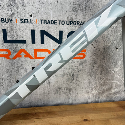 Mint! 2025 Trek Boone 56cm 600 OCLV Carbon Disc Frameset 700c Plasma Grey Pearl