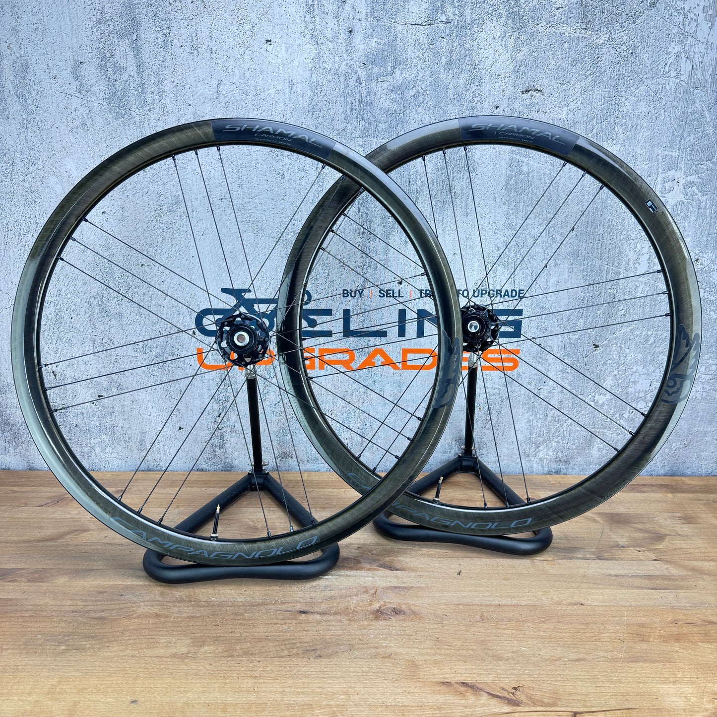 Mint! Campagnolo Shamal Carbon Tubeless 2-Way Fit Disc Wheelset 700c 1625g
