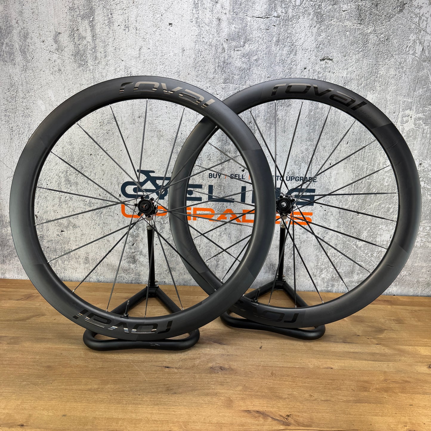 Low Mile! Roval Rapide CLX III Carbon Tubeless Disc Wheelset 700c 1311g