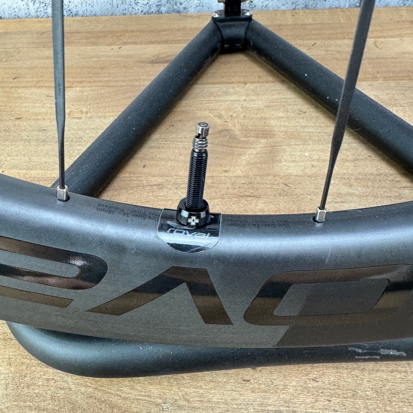 Low Mile! Roval Rapide CLX III Carbon Tubeless Disc Wheelset 700c 1311g