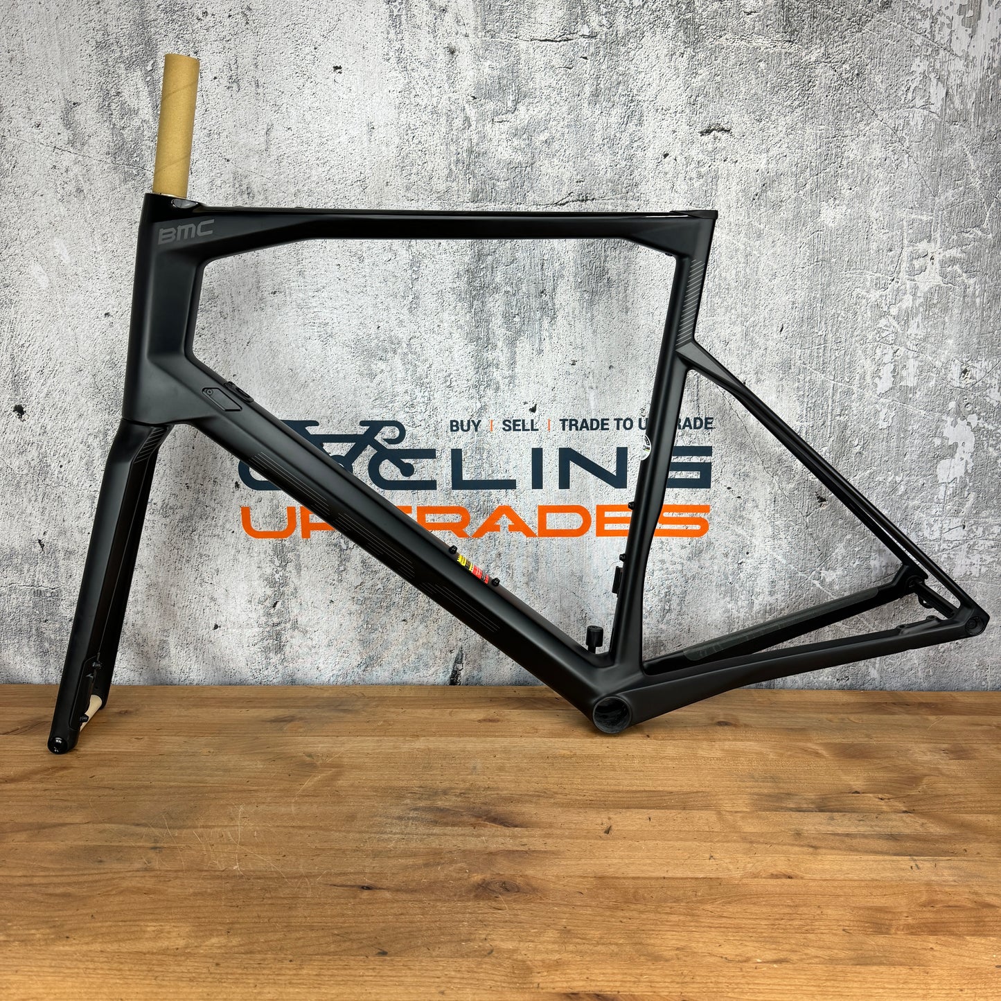 New! 2023 BMC Roadmachine 01 MOD P2P 61cm Carbon Disc Frameset CKP ICS Cockpit