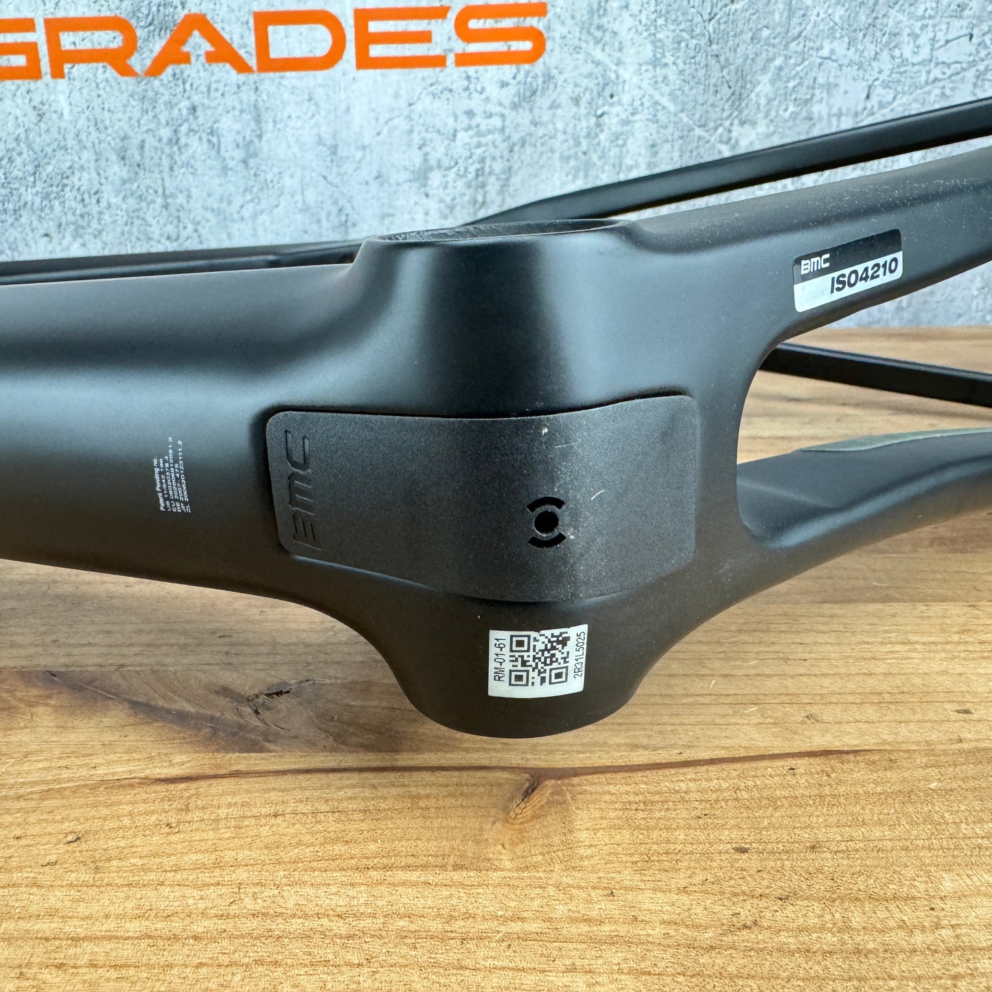 New! 2023 BMC Roadmachine 01 MOD P2P 61cm Carbon Disc Frameset CKP ICS Cockpit