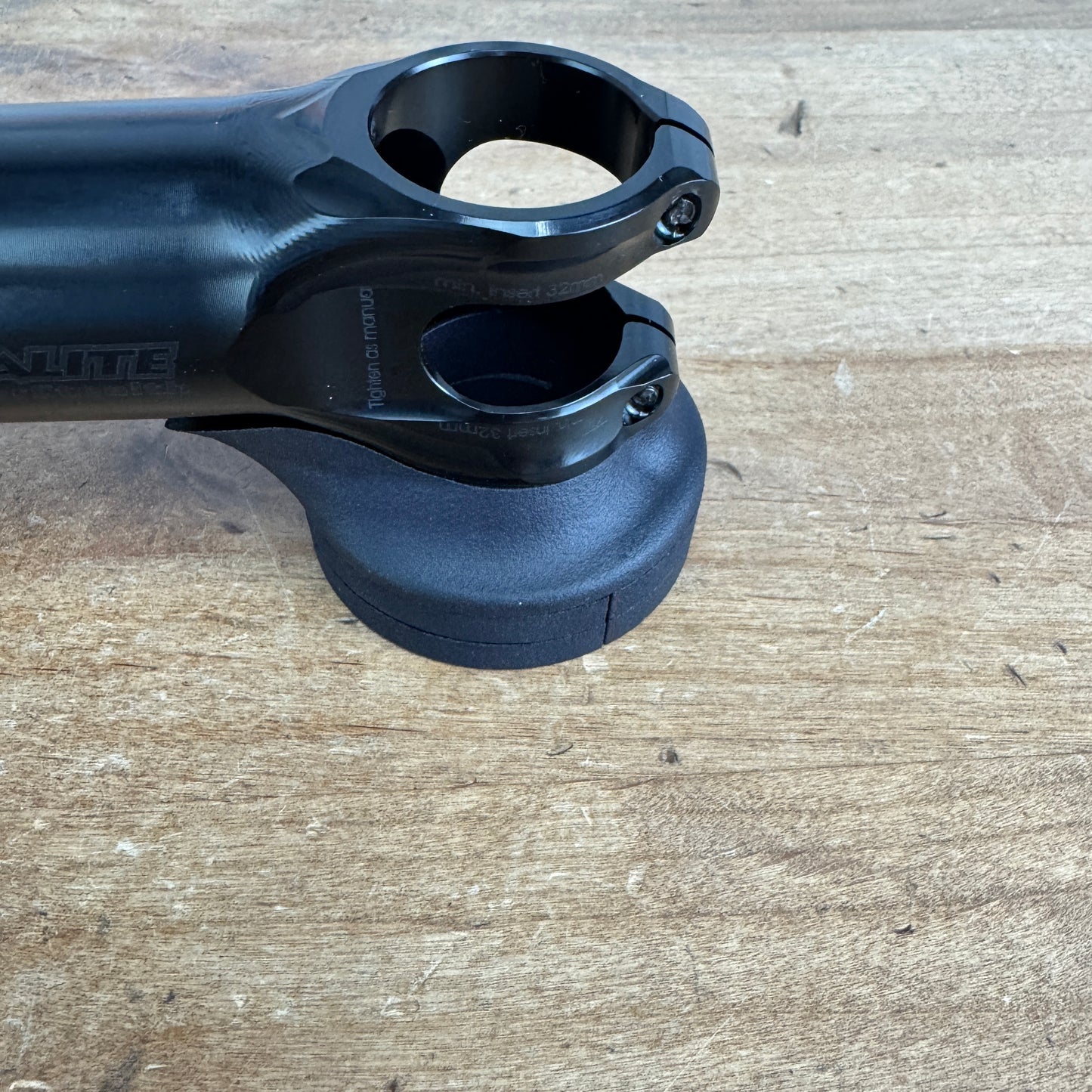 New! Extralite HyperStealth Internal Cable Routing 100mm ±6 Degree 31.8mm Stem 78g