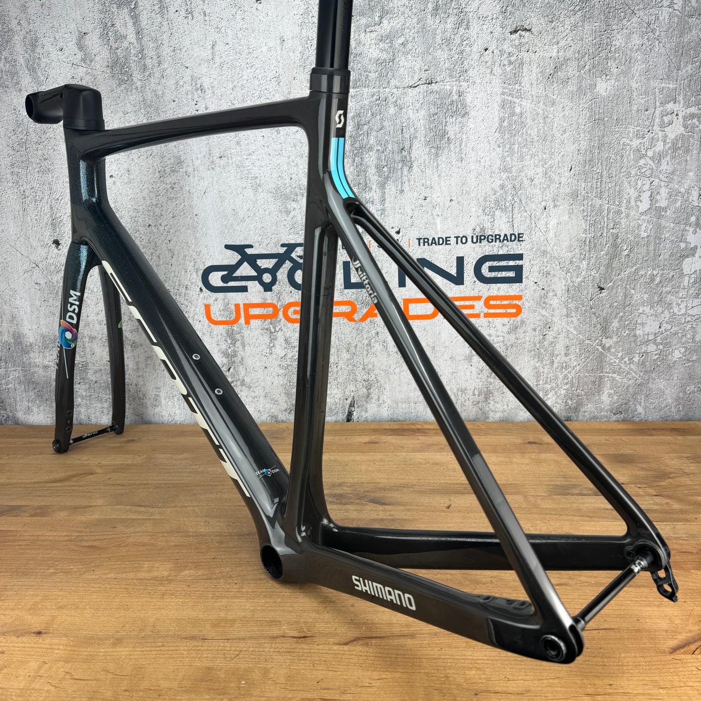 2021 Scott Addict RC Ultimate Team DSM XL 58cm Carbon Disc Frameset 700c 1930g
