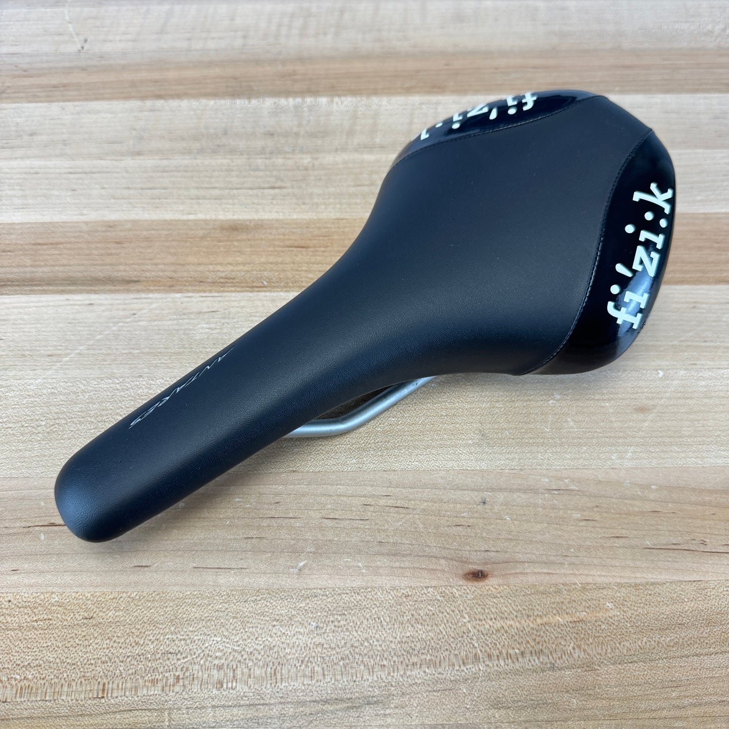 Fizik Antares 7x7mm Alloy Rails 140mm Bike Saddle 212g