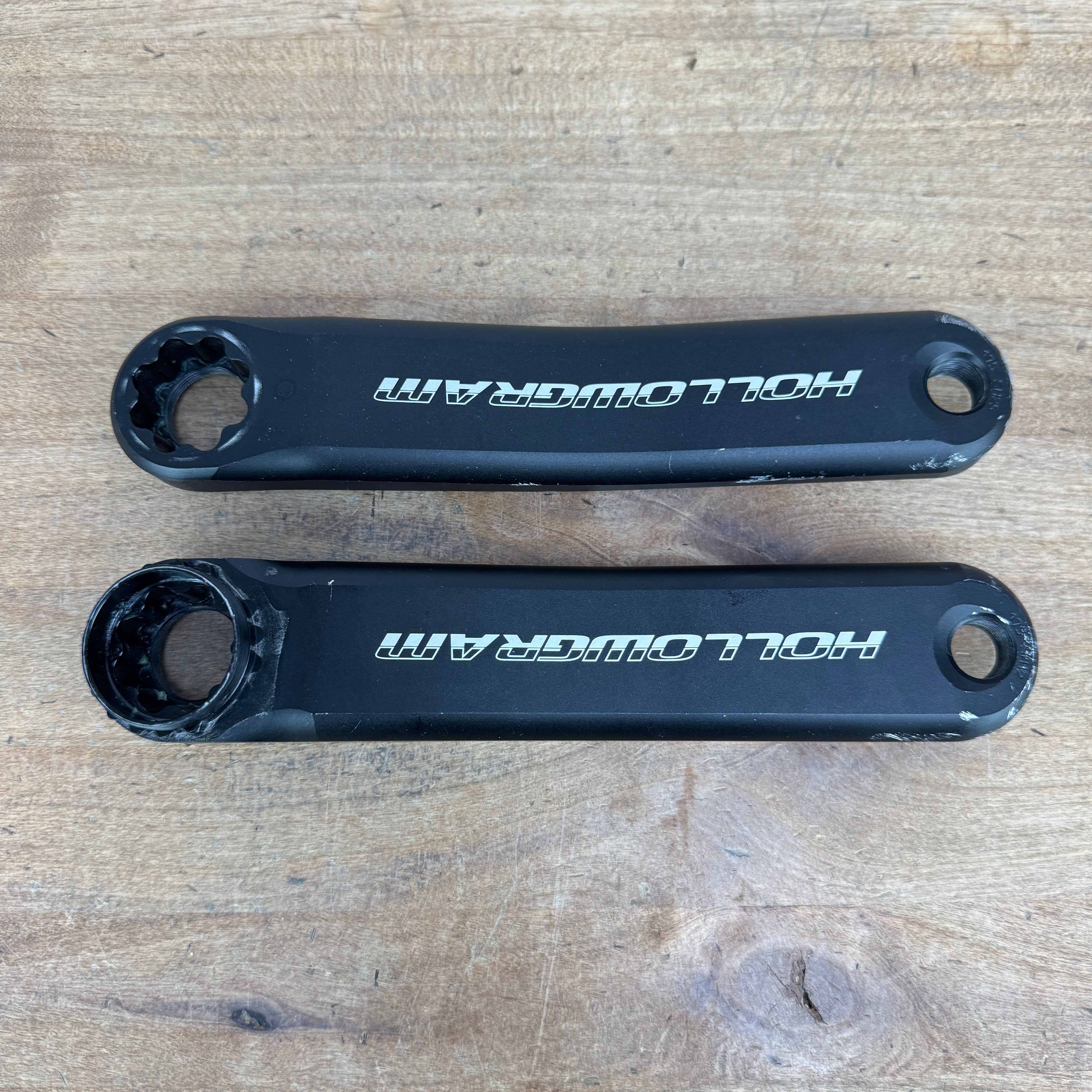 Cannondale Hollowgram SIクランク175mm Cannondale Hollowgram Si 175mm Alloy Crankset Crank Arms No
