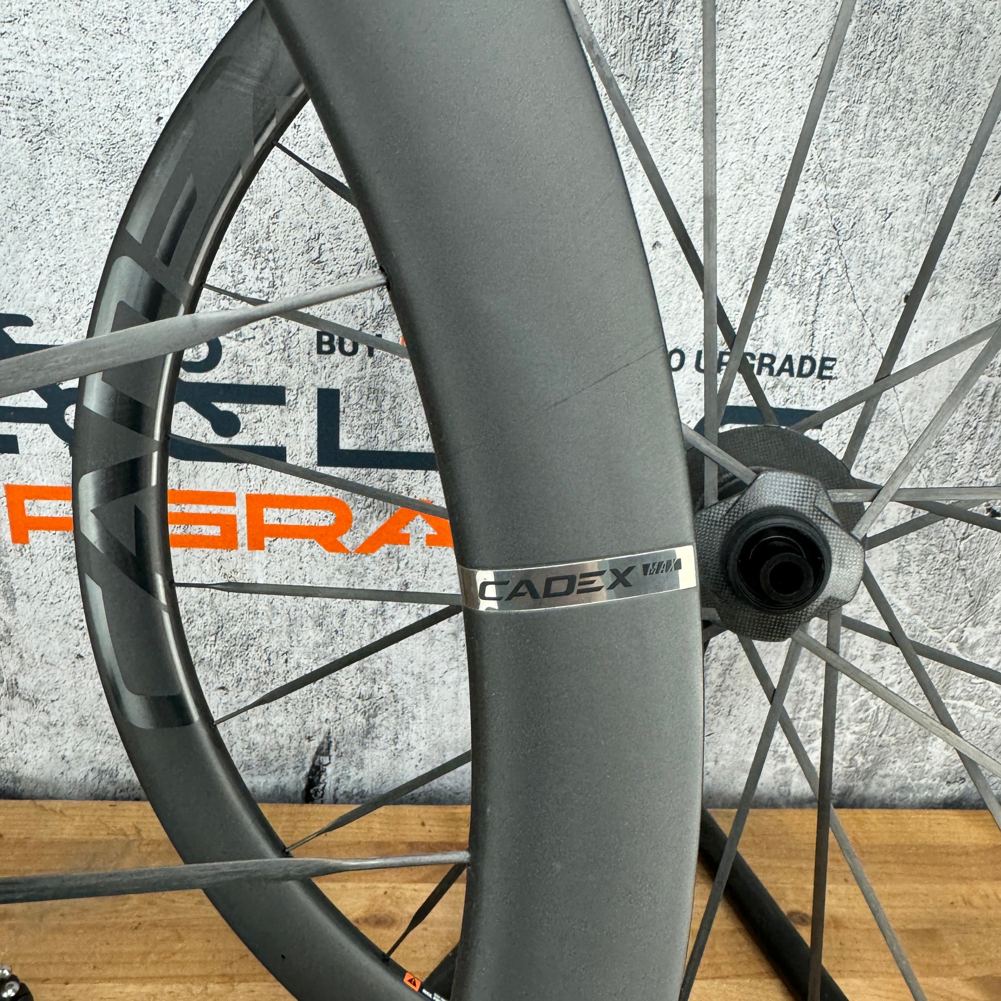 New! Cadex Max 40 Carbon Tubeless Disc Brake Wheelset 700c Ceramic 130 –