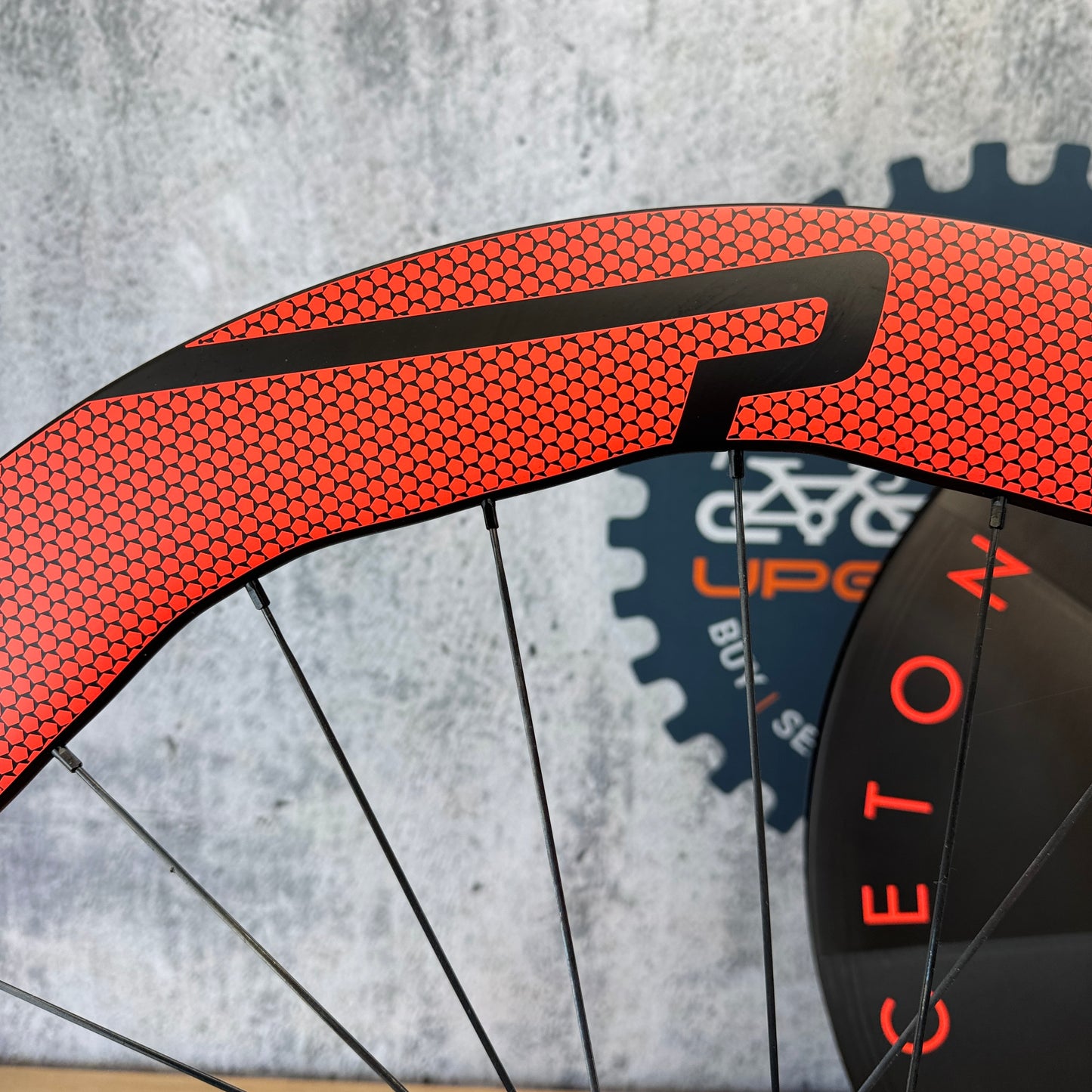 Princeton CarbonWorks Wake 6560/Blur 633V4 Carbon Tubeless TT Disc Wheelset
