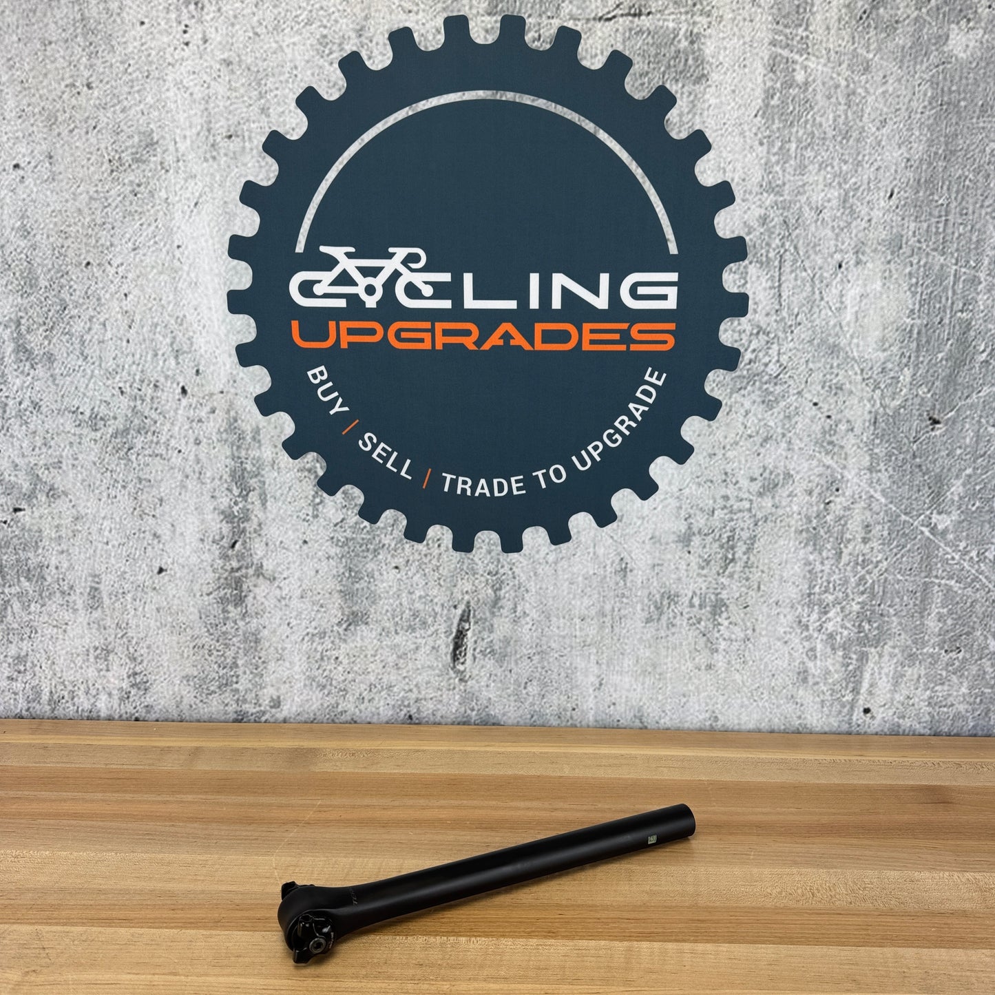 Light Use! Specialized Roval Terra 27.2 x 330mm Zero Offset Carbon Seatpost 202g