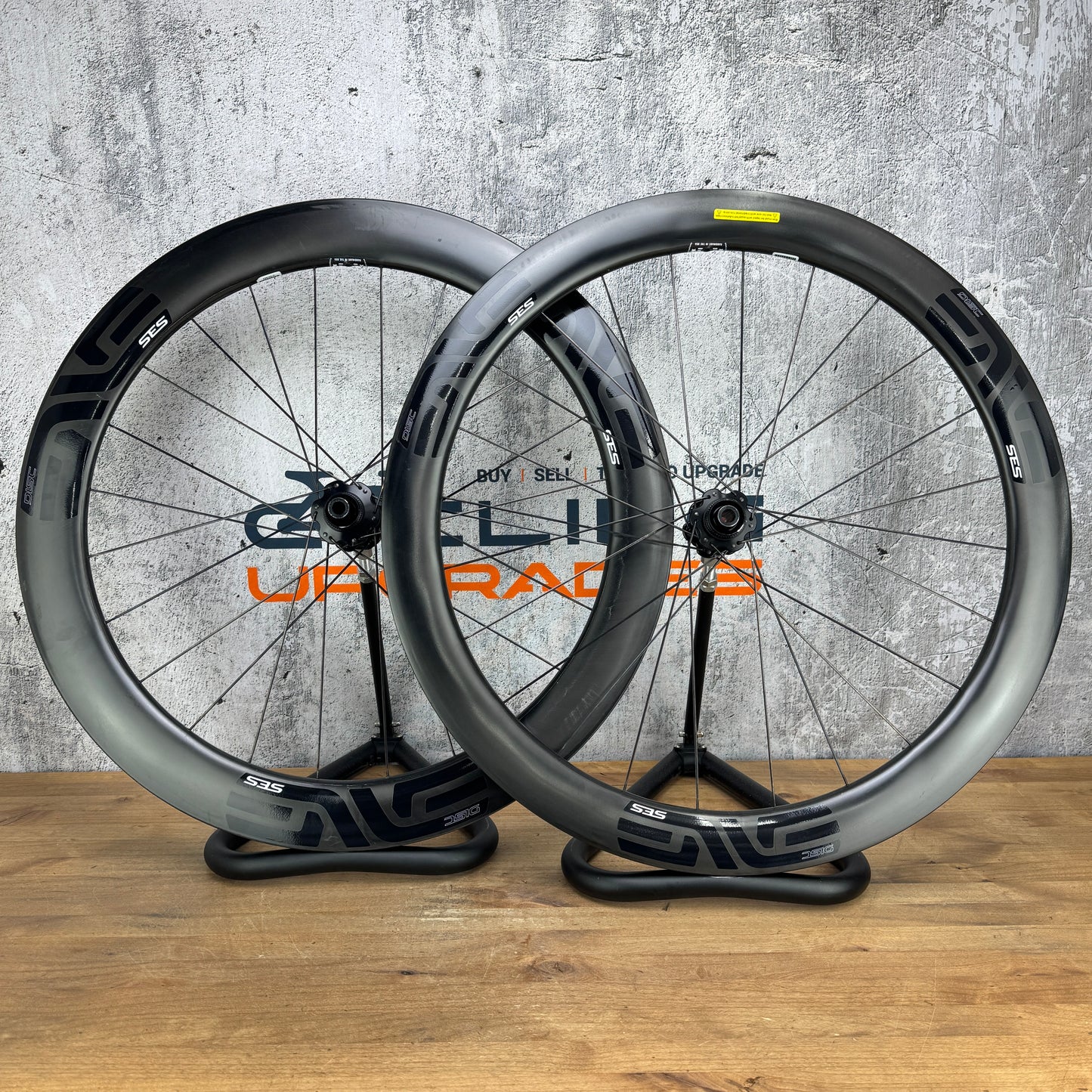 Enve SES 5.6 Carbon Tubeless Disc Brake Bike Wheelset 700c 1585g