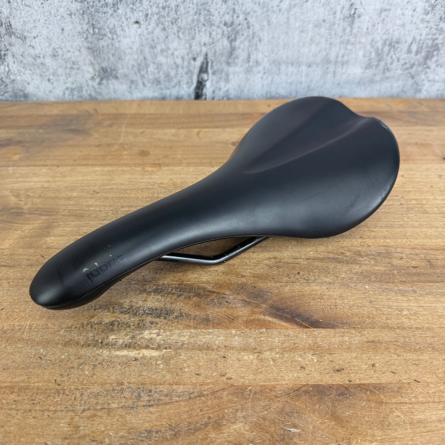 Fabric Scoop Radius 142mm 7x7mm Alloy Rails Bike Saddle 270g