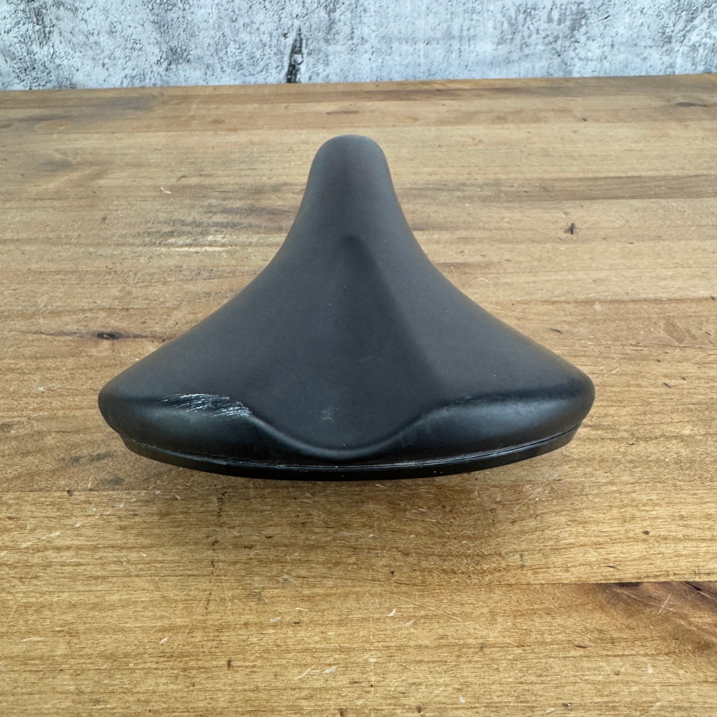 Fabric Scoop Radius 142mm 7x7mm Alloy Rails Bike Saddle 270g