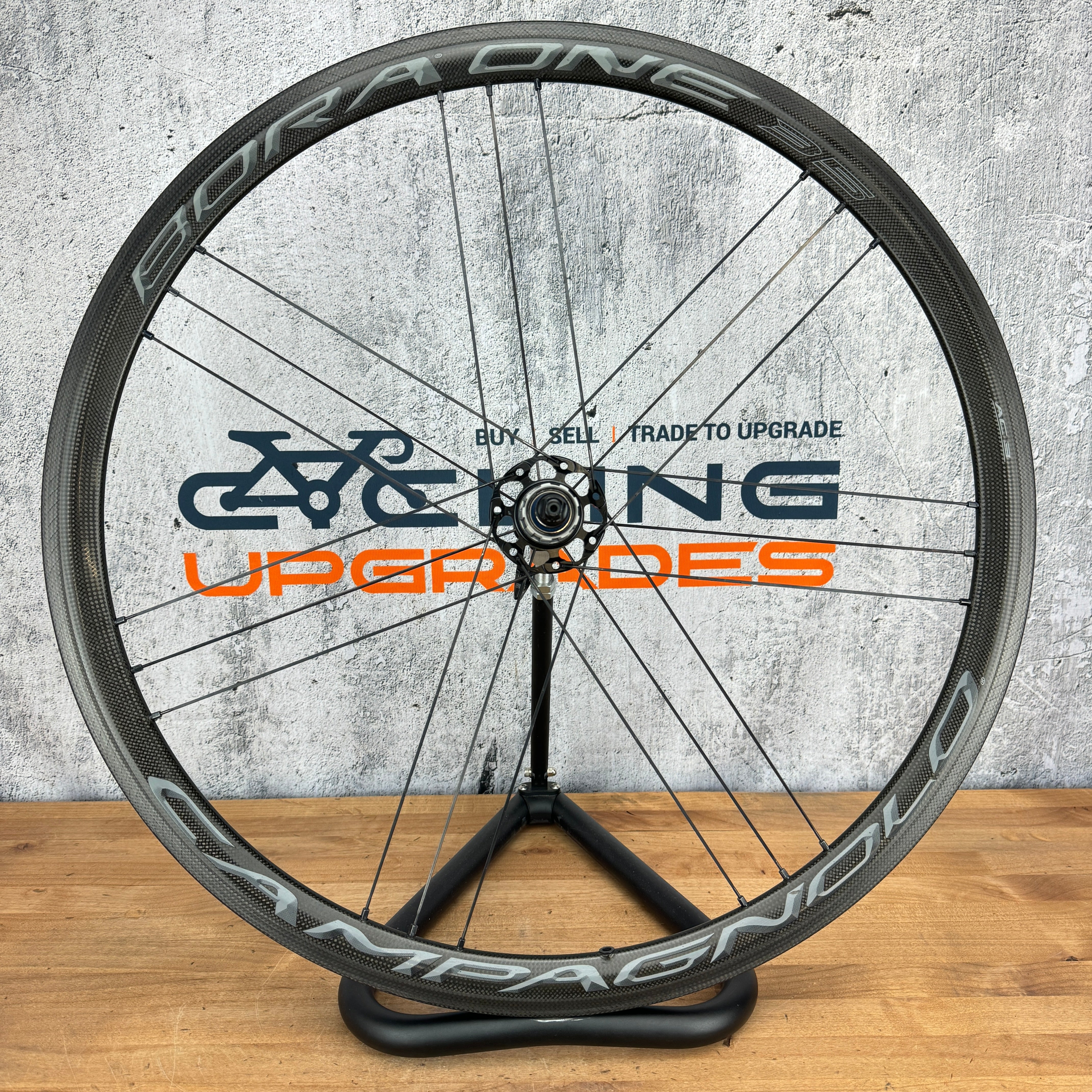 Bora One 35 DB Rear リム割れ Bora One 35 DB Rear リム割れ
