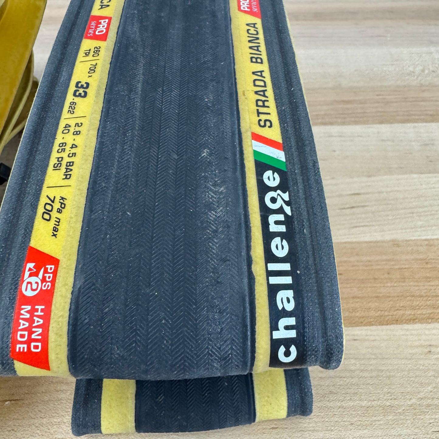 Pair Challenge Strada Bianca 700c x 33mm Road Bike Clincher Tires
