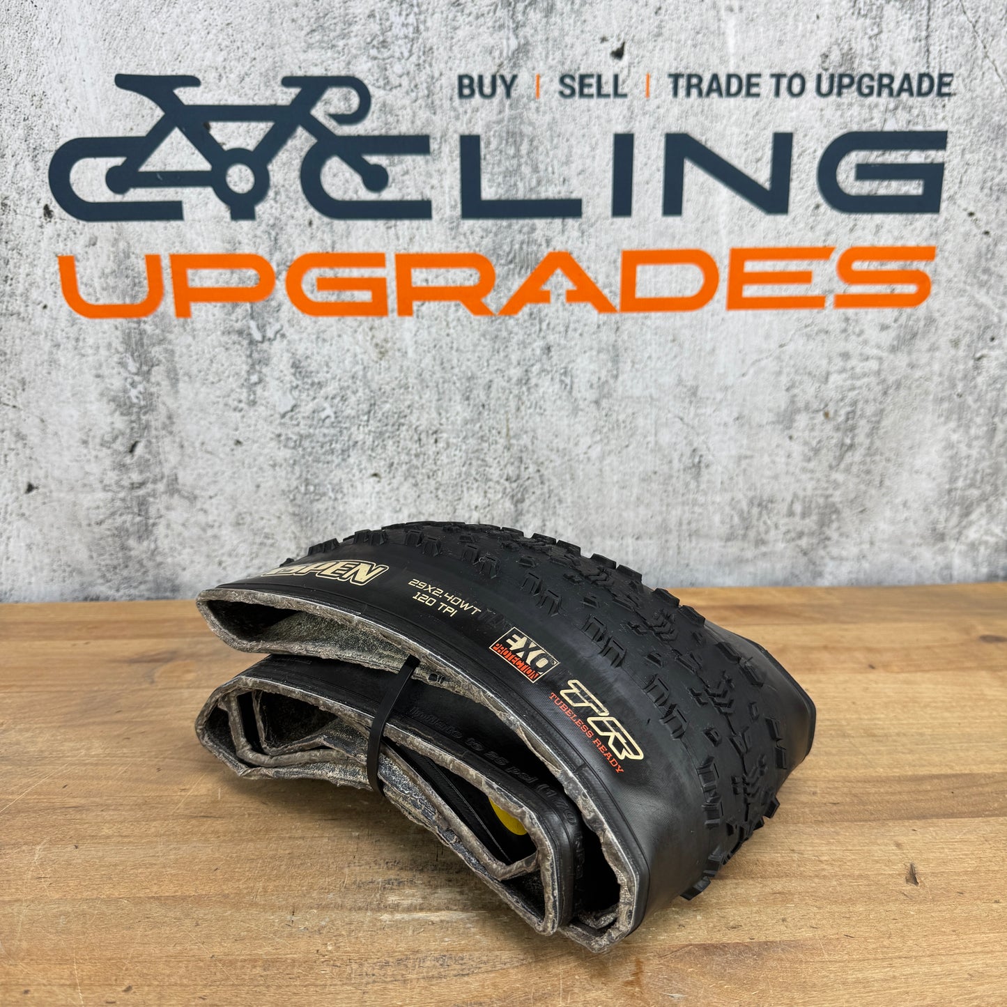 Low Mile! Maxxis Aspen 29" x 2.4" Single Tubeless Mountain Bike Tire 821g