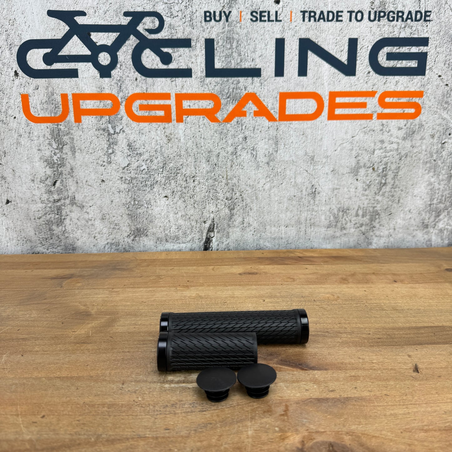 New! SRAM Grips Compatable With Twist Lockout Bike Grips 97g