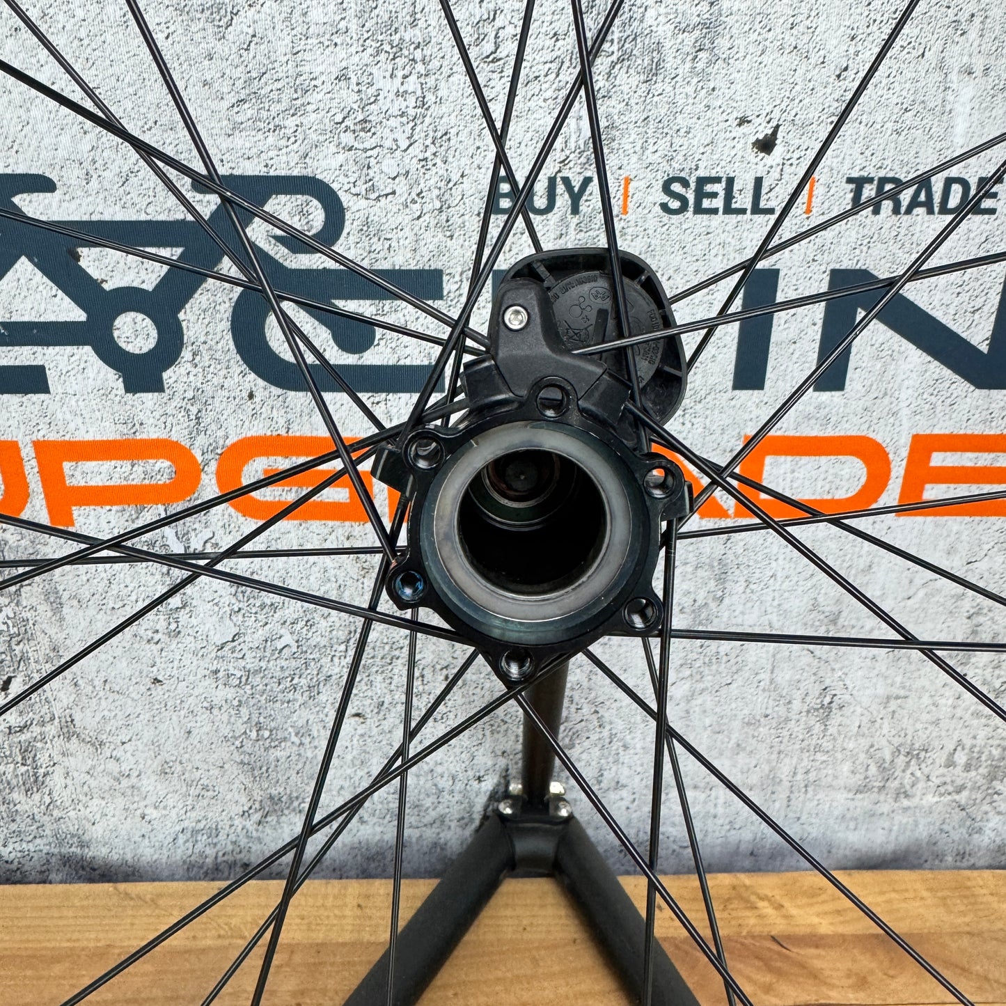 Cannondale Hollowgram 25 Lefty Carbon Tubeless Disc Front Wheel 700c 756g