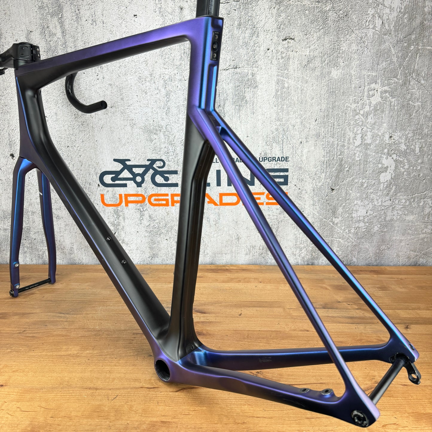 2021 Basso Diamante SV 61cm Carbon Disc Frameset Matt Aurora + Levita Barstem