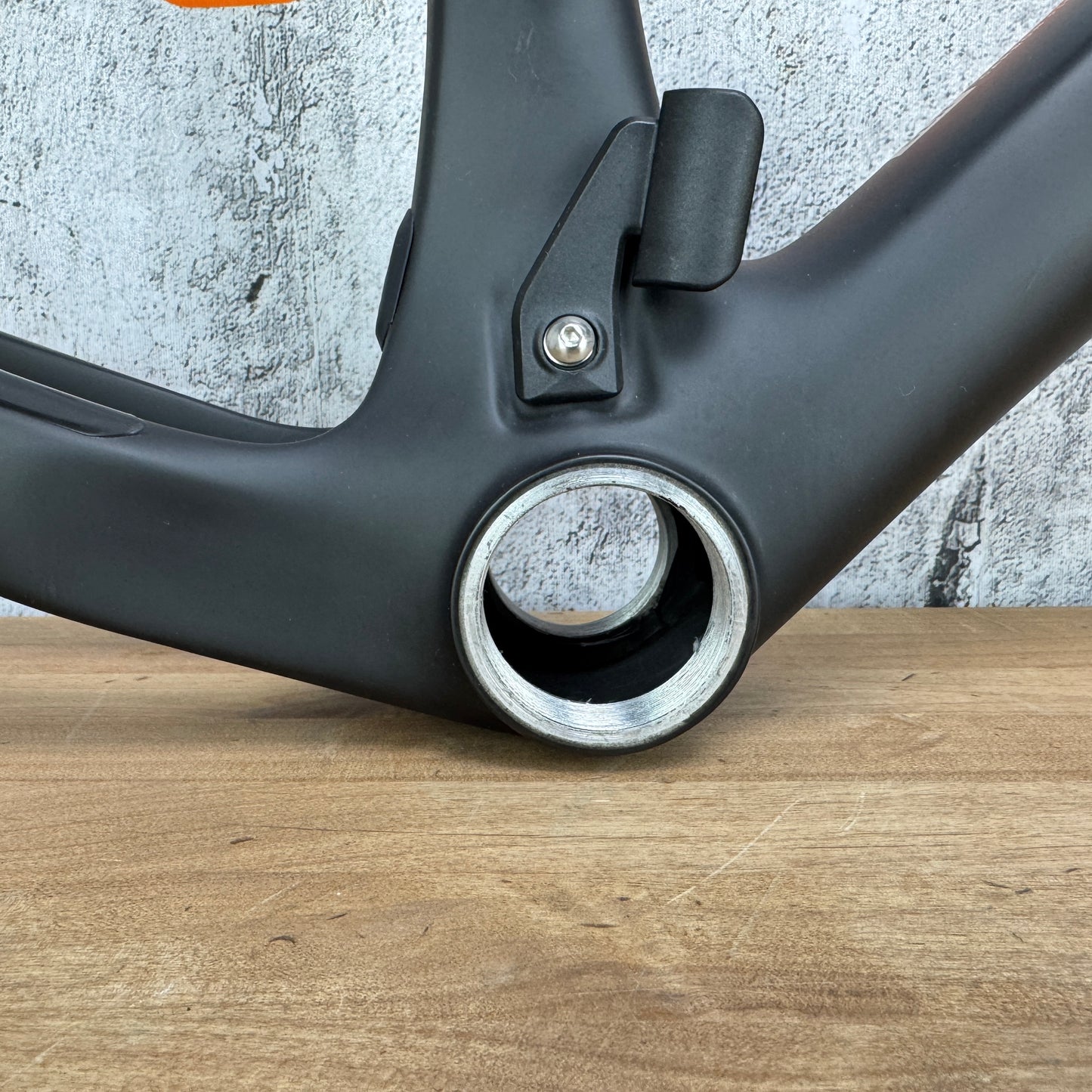 Low Mile! 2023 Trek Domane SLR Gen 4 58cm Carbon Disc Frameset 700c 2353g