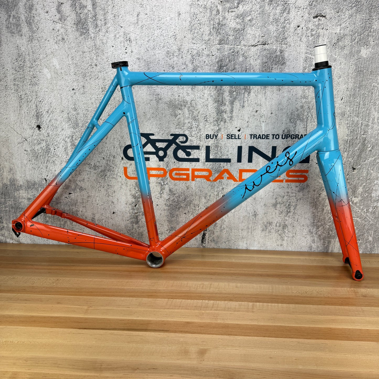 Weiss Hammer Road Size 58cm L/XL Alloy Disc Brake Frameset 700c 2363g