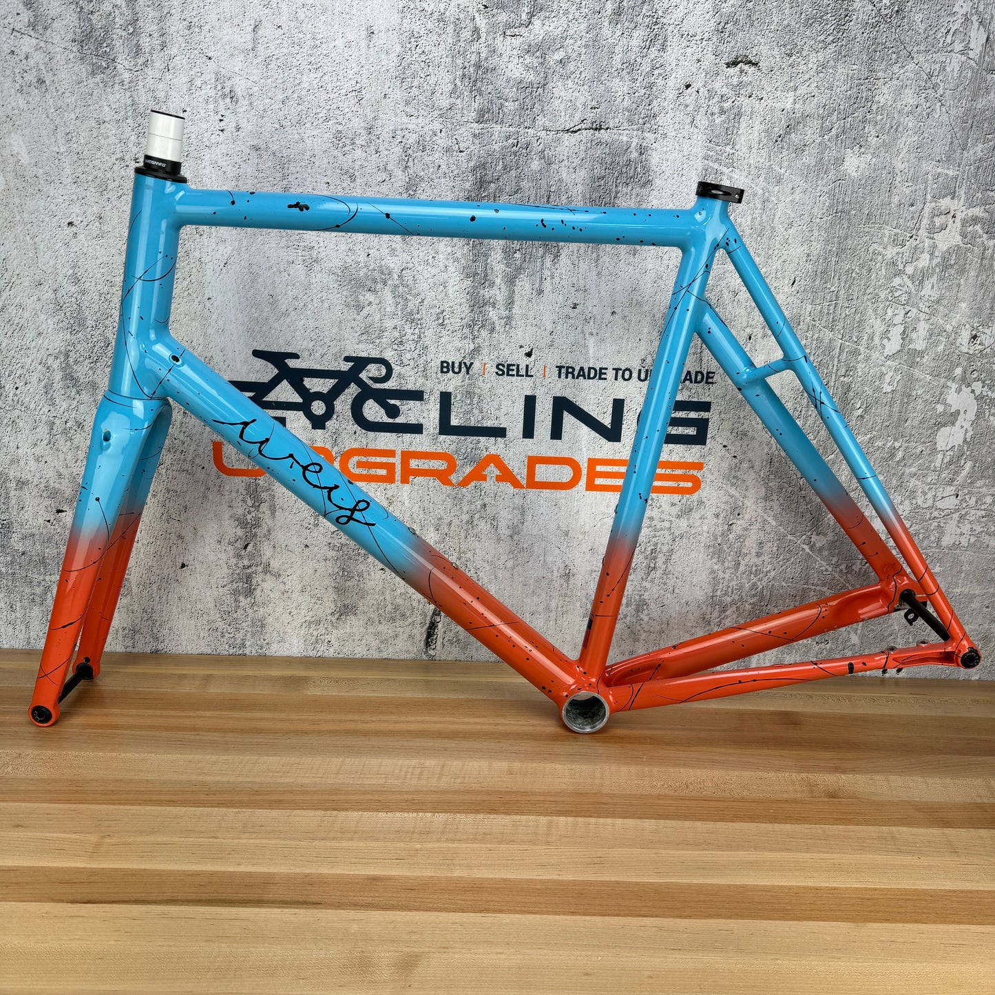Weiss Hammer Road Size 58cm L/XL Alloy Disc Brake Frameset 700c 2363g