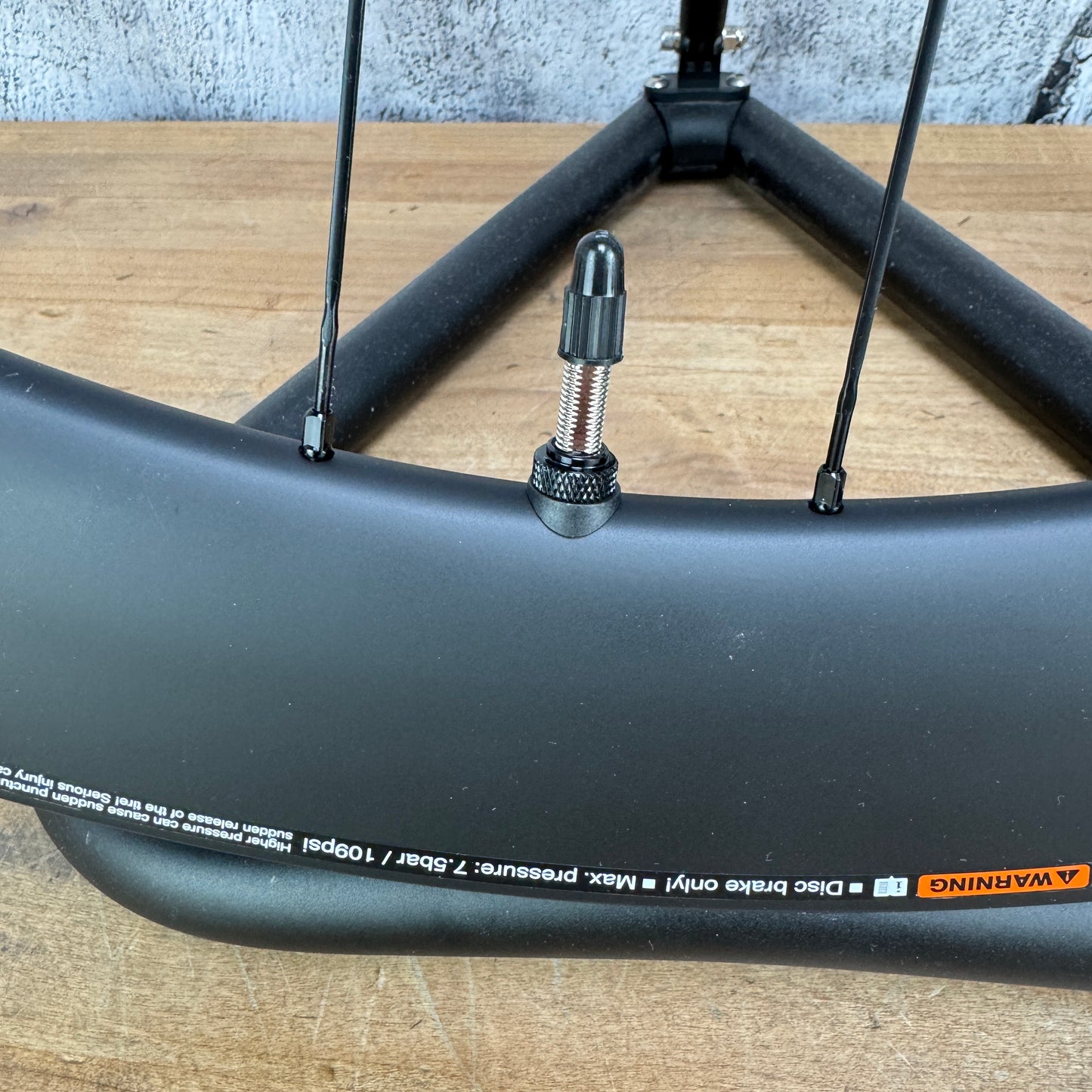 New! Shimano Ultegra C60 WH-R8170 Carbon Tubeless Disc Wheelset 700c 1670g