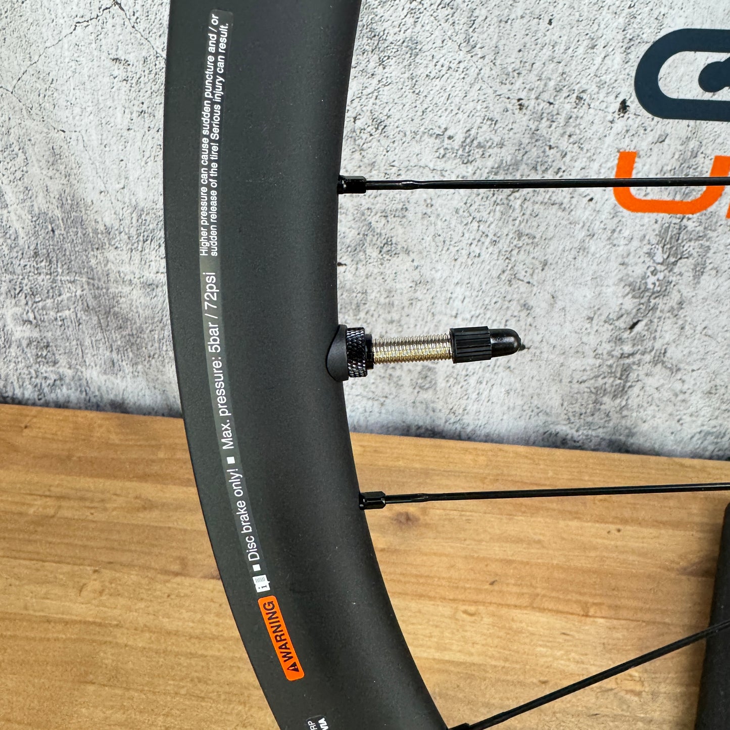 New! Shimano C32 GRX WH-RX880 Carbon Tubeless Gravel Disc Wheelset 700c 1412g