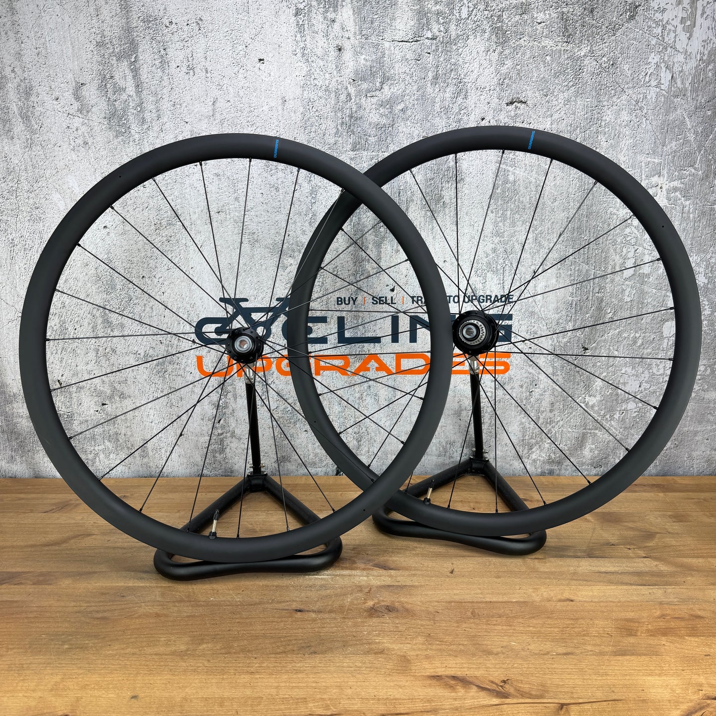 New! Shimano C32 GRX WH-RX880 Carbon Tubeless Gravel Disc Wheelset 700c 1412g