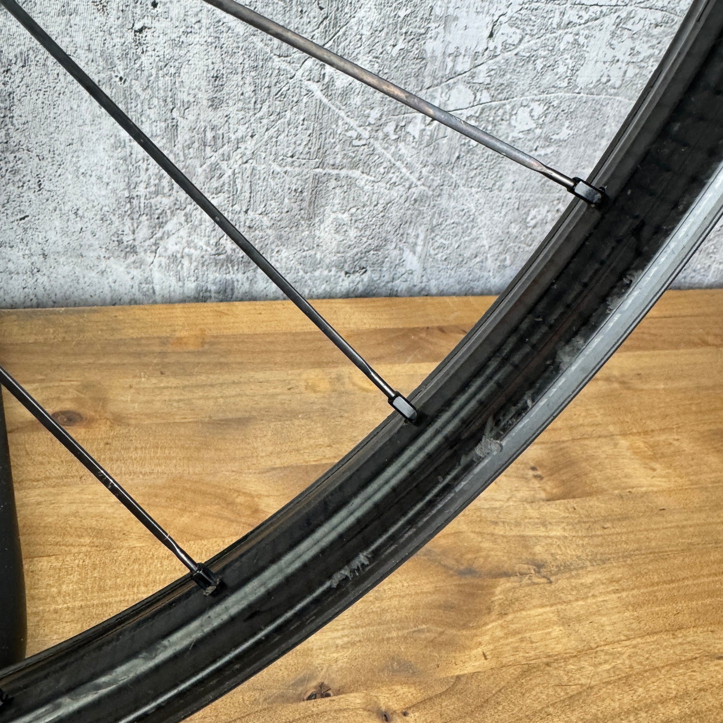 Low Mile! Zipp 3Zero Moto Carbon Tubeless Hookless Disc Wheelset 700c 2016g
