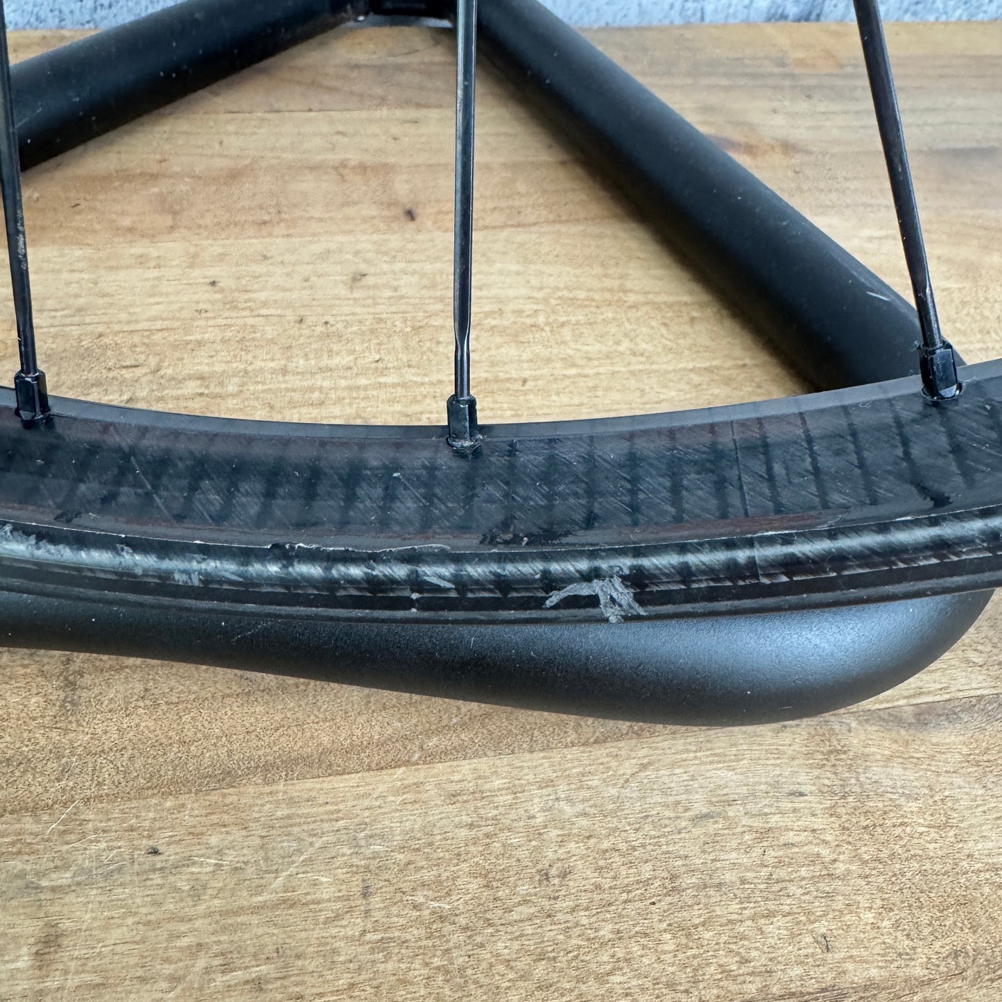 Low Mile! Zipp 3Zero Moto Carbon Tubeless Hookless Disc Wheelset 700c 2016g