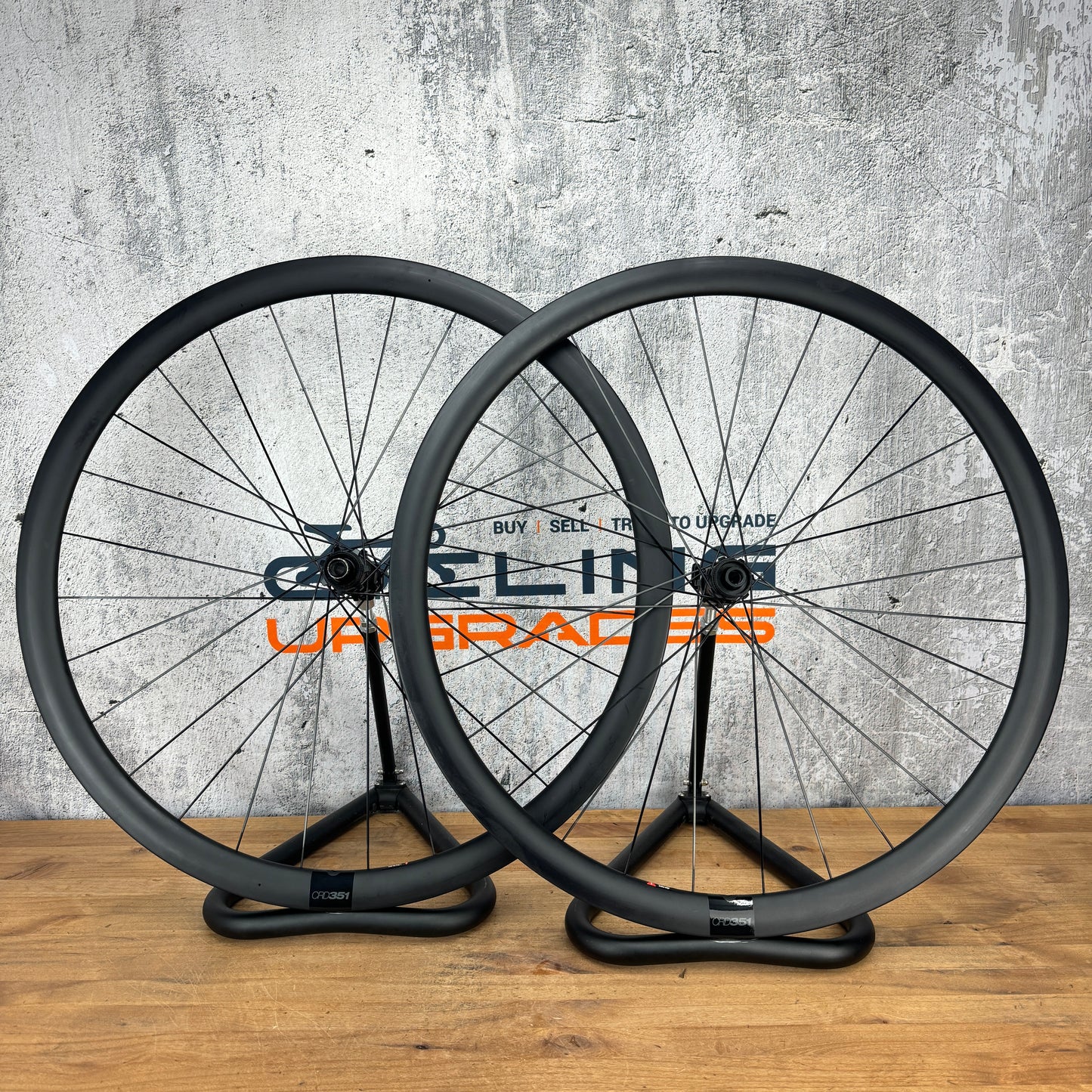 Low Mile! BMC CRD 351 Carbon Tubeless Disc Brake CenterLock Bike Wheelset 700c