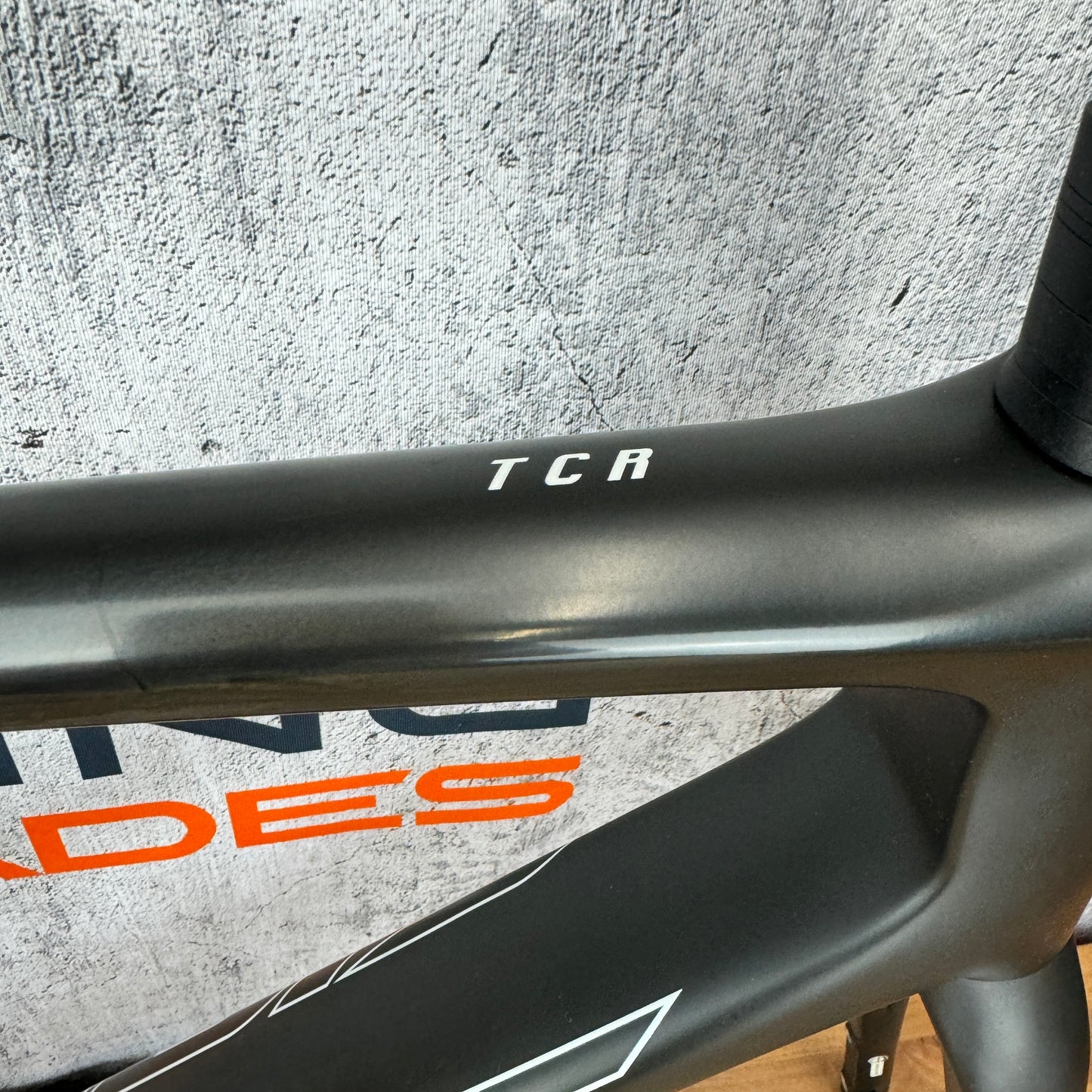 2023 Giant TCR Advanced SL M/L (56.5cm) Carbon Disc Brake Frameset 700c 1478g