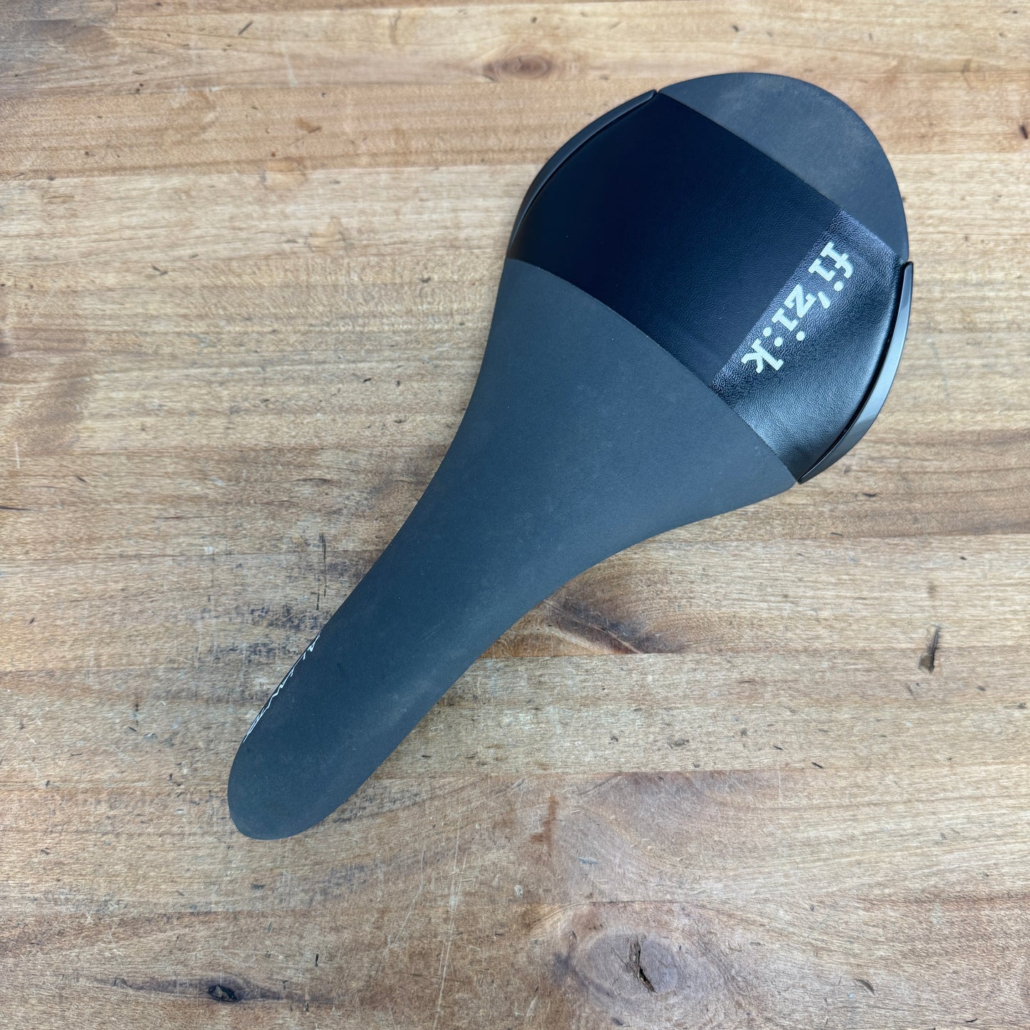 Fizik Aliante R3 138mm 7x7mm Kium Rails Carbon Bike Saddle 224g