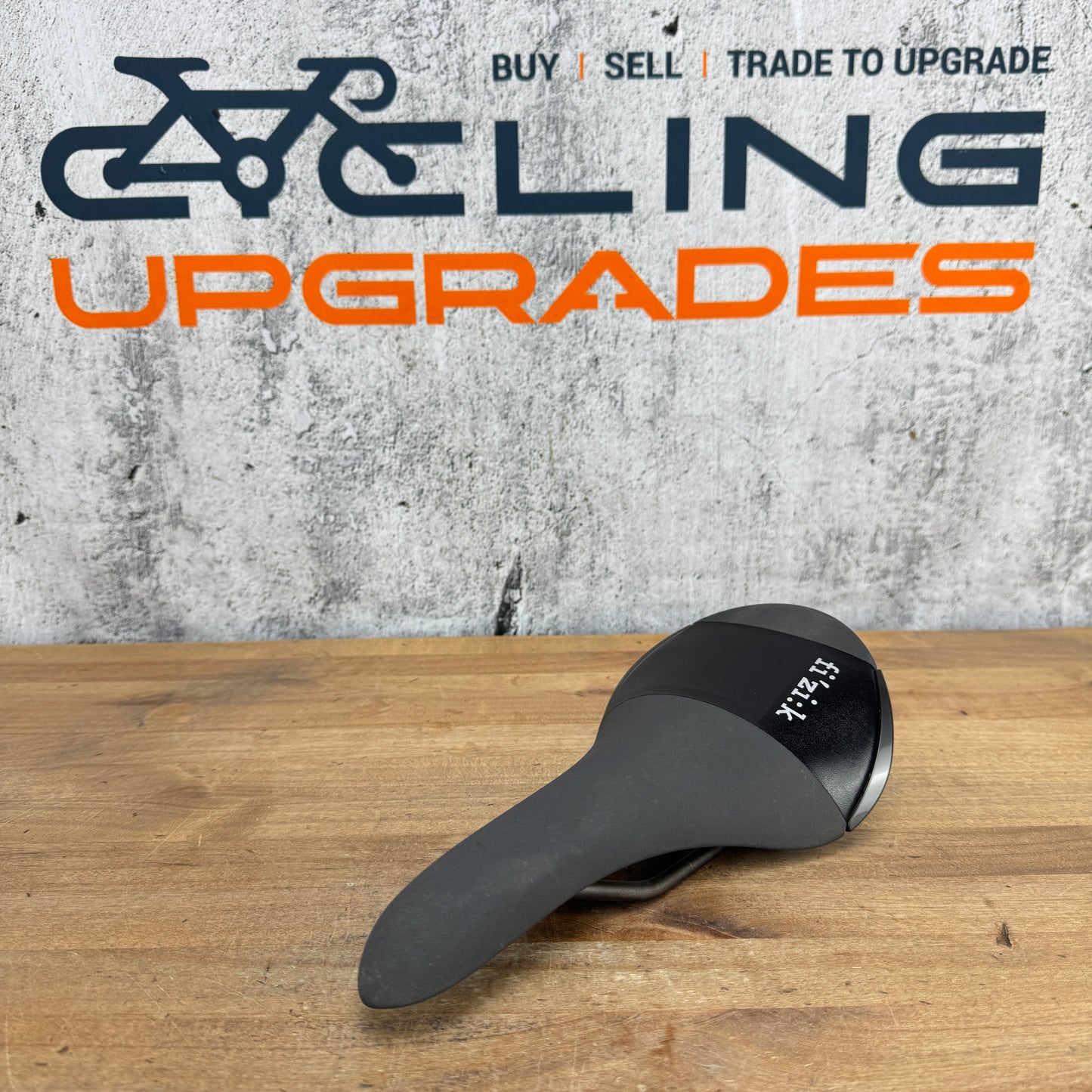 Fizik Aliante R3 138mm 7x7mm Kium Rails Carbon Bike Saddle 224g