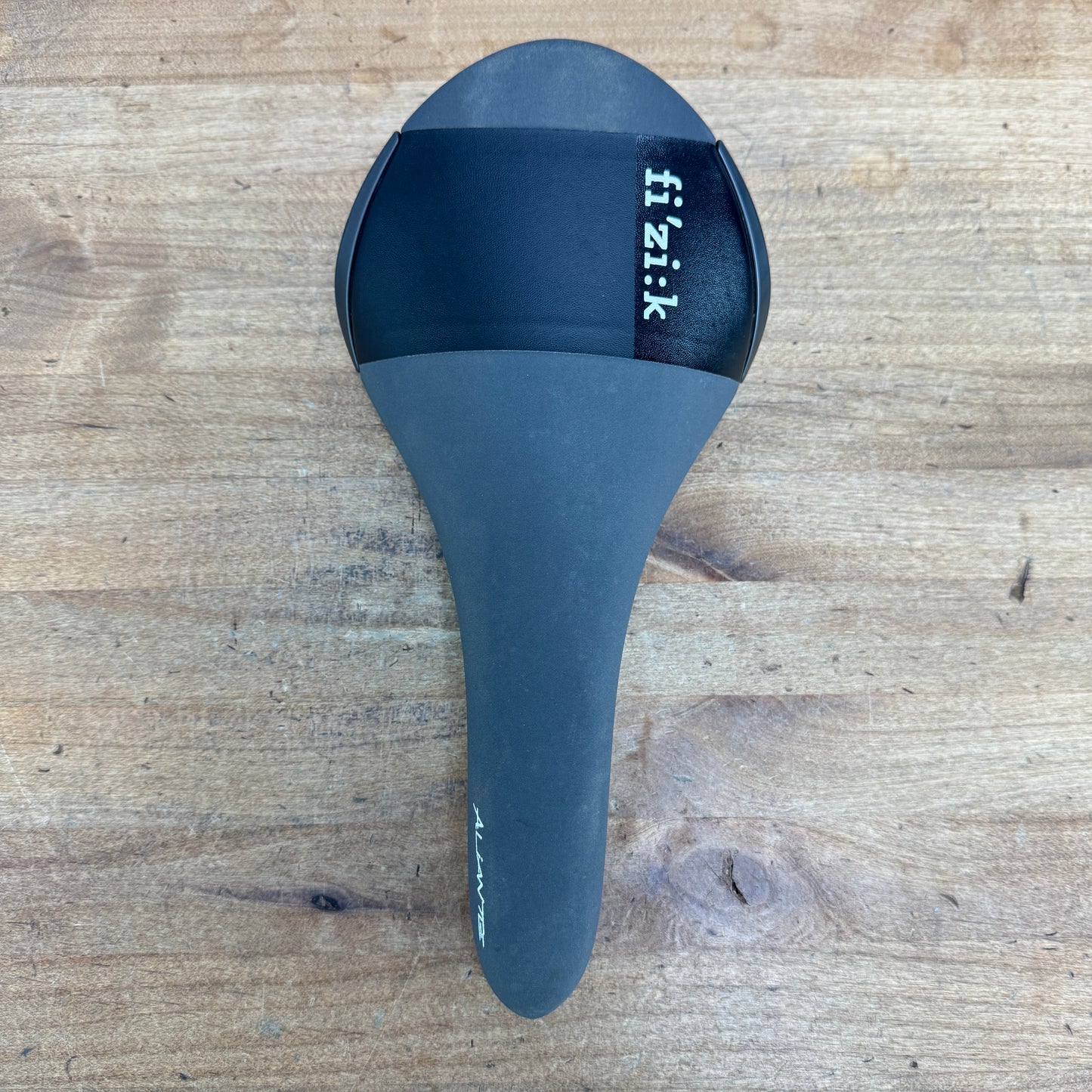 Fizik Aliante R3 138mm 7x7mm Kium Rails Carbon Bike Saddle 224g