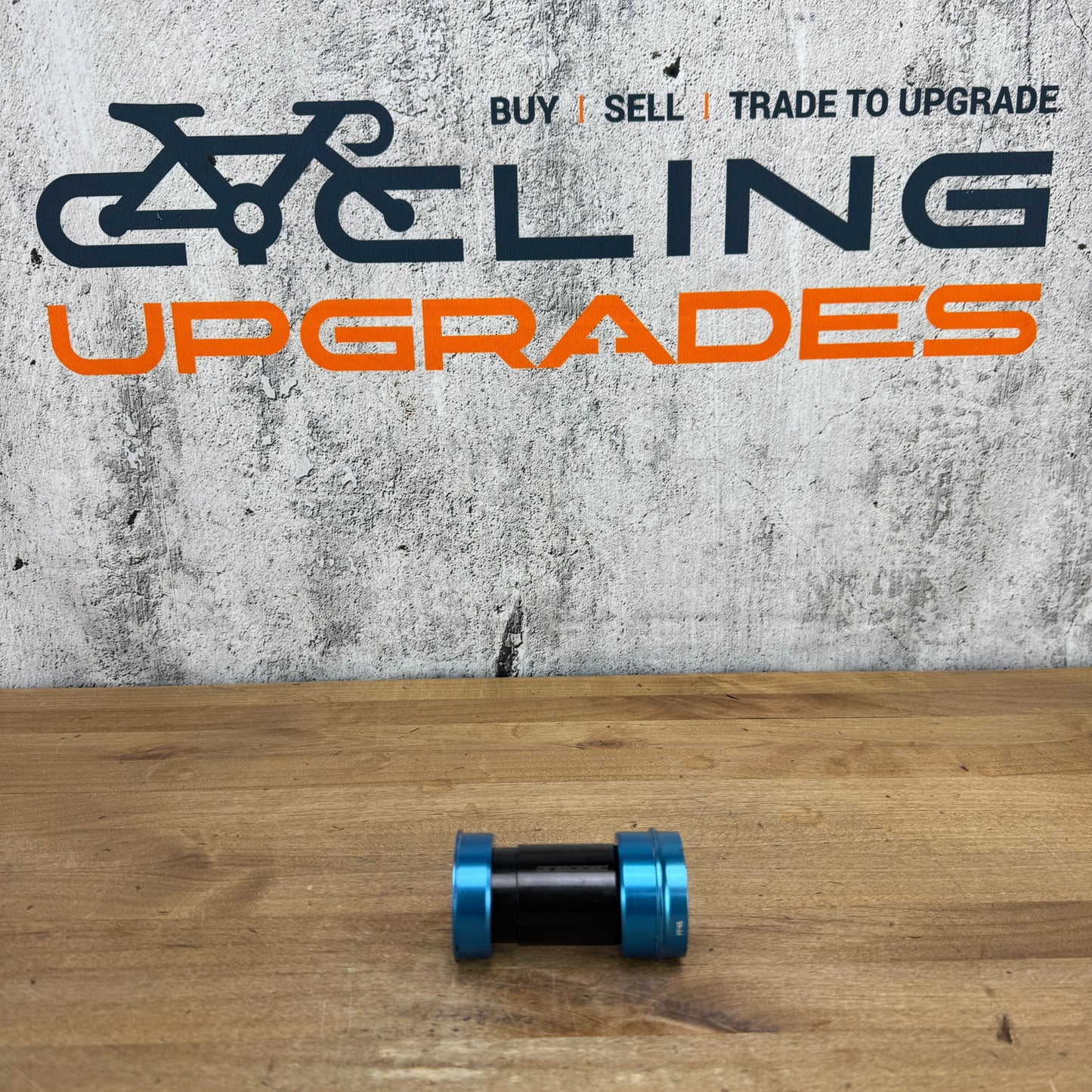 Low Mile! Ceramicspeed BBright Blue DUB 29mm Spindle Ceramic Bottom Bracket 108g