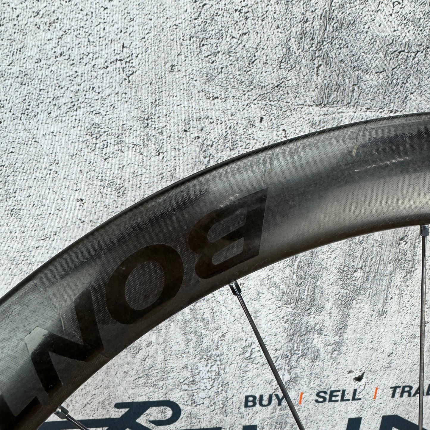 Bontrager Aeolus D3 5 Carbon Tubeless Front Wheel 700c Rim Brake 660g