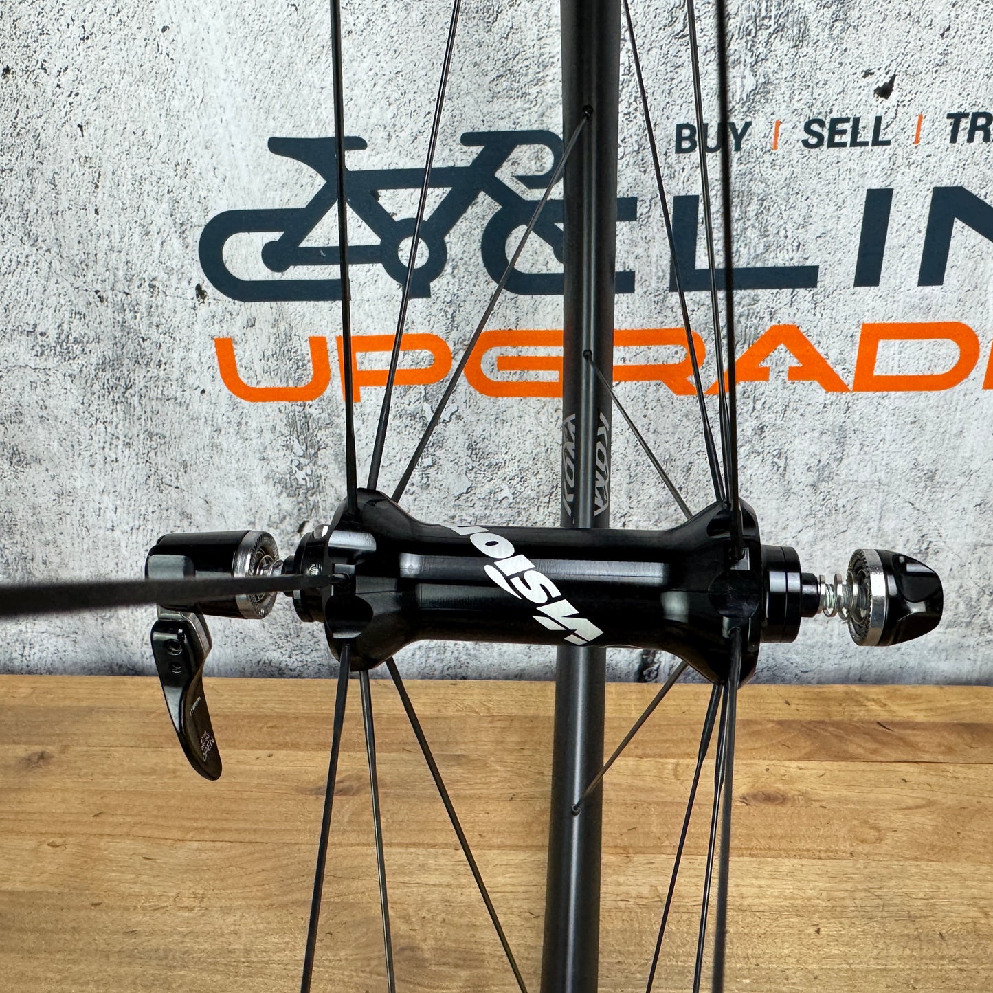 Low Mile! Vision KOM 30mm Carbon Tubeless Wheelset 700c Rim Brake 1316g