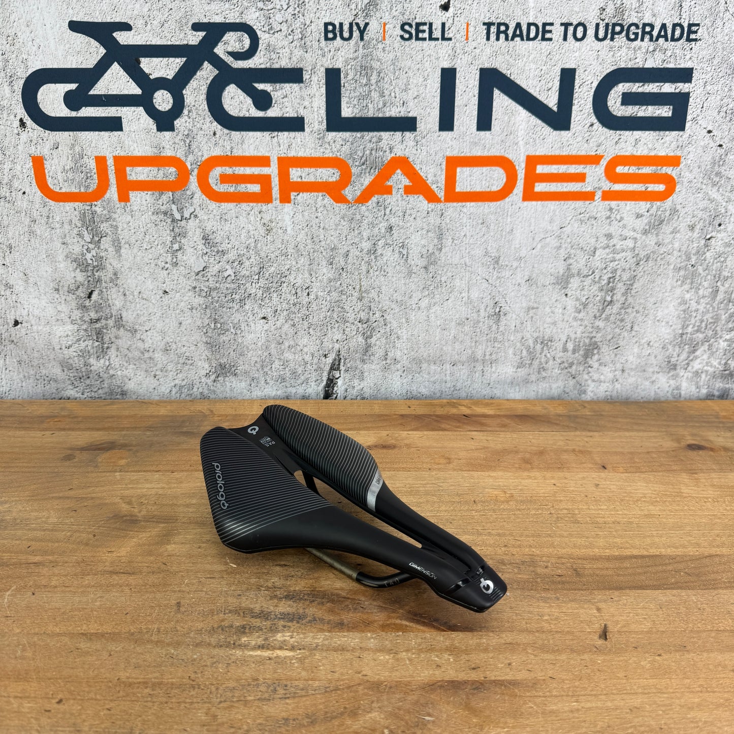 Light Use! Prologo Dimension 7x7mm Alloy Rails 143mm Bike Saddle 230g