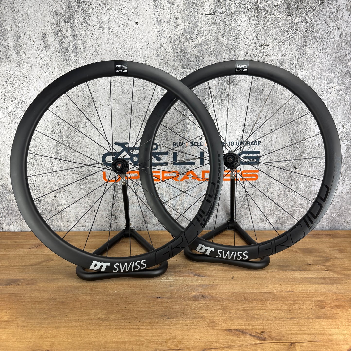 DT Swiss GRC 1100 Carbon Tubeless Hookless Gravel Disc Wheelset 700c 1591g