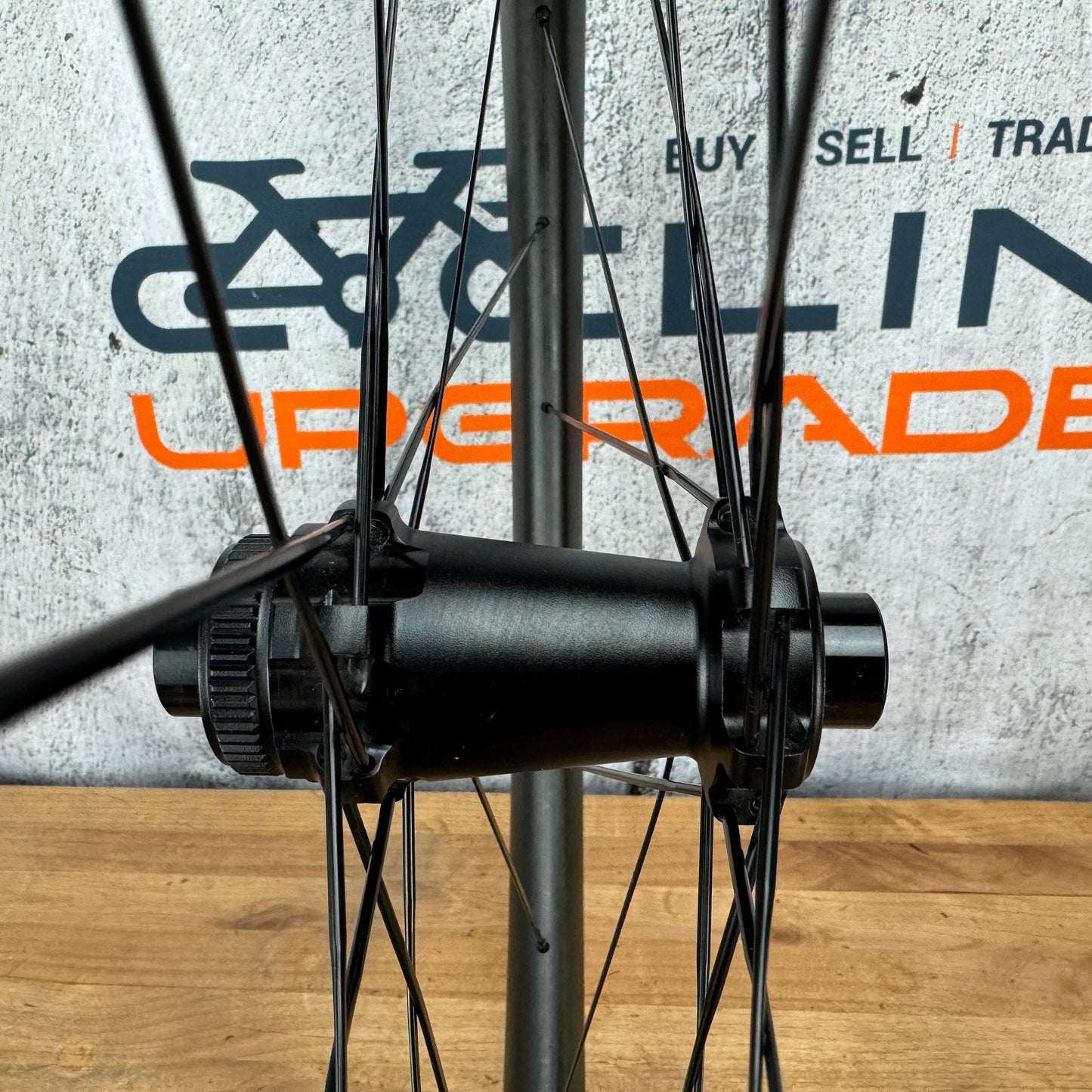 Low Mile! Syncros Capital 1.0 50mm Carbon Tubeless Disc Wheelset 700c 1680g