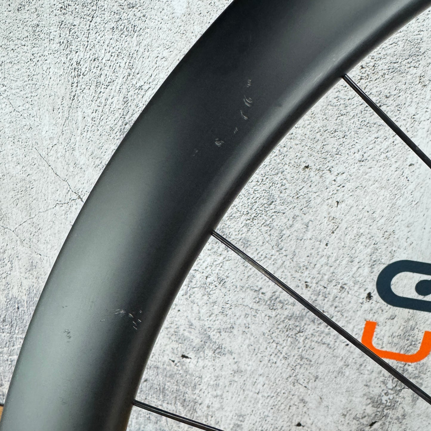 DT Swiss GRC 1100 Carbon Tubeless Hookless Gravel Disc Wheelset 700c 1591g