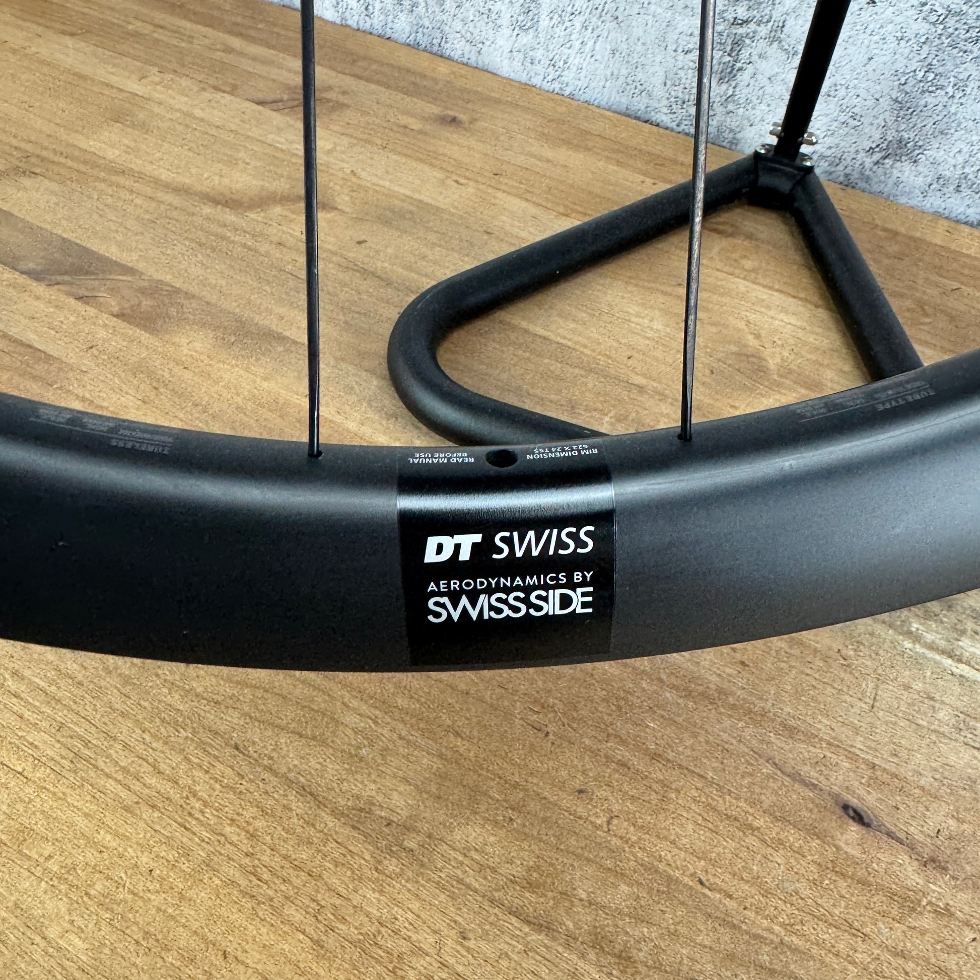 DT Swiss GRC 1100 Carbon Tubeless Hookless Gravel Disc Wheelset