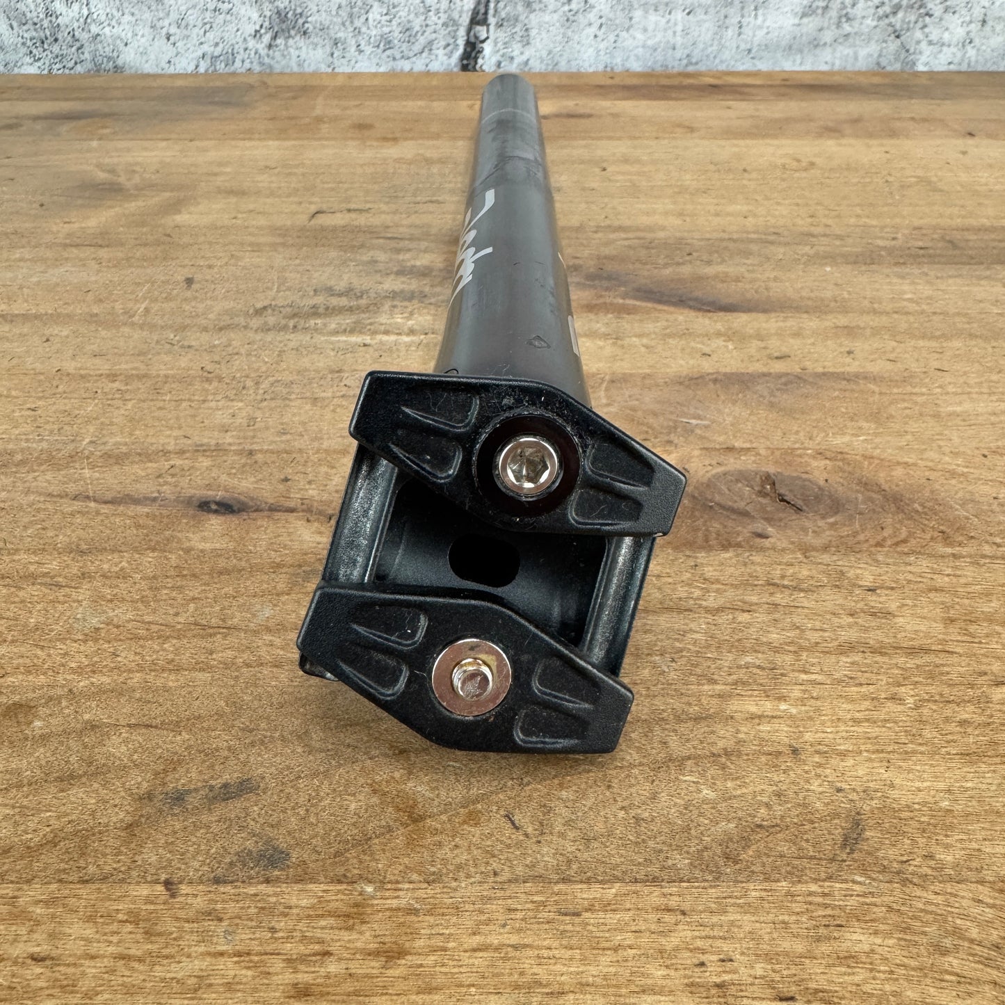 Deda Elementi Superleggero Carbon 27.2mm x 350mm 20mm Setback Seatpost 179g