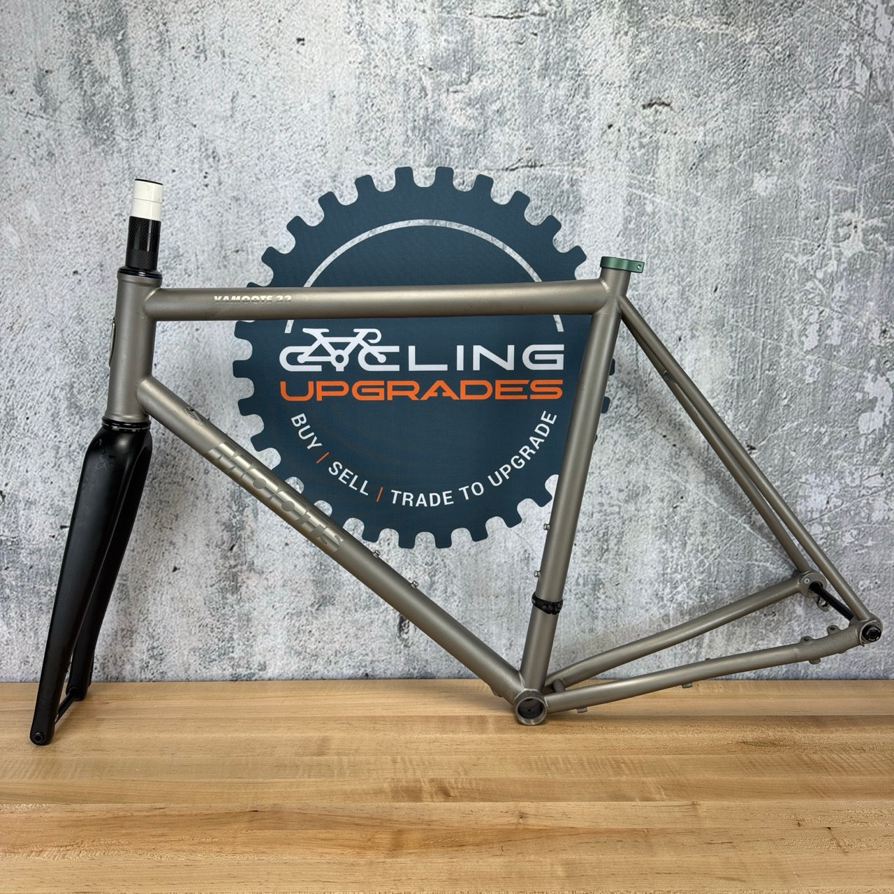 Low Mile! 2025 Moots Vamoots 33 58cm Titanium All-Road Bike Frameset 700c 2350g