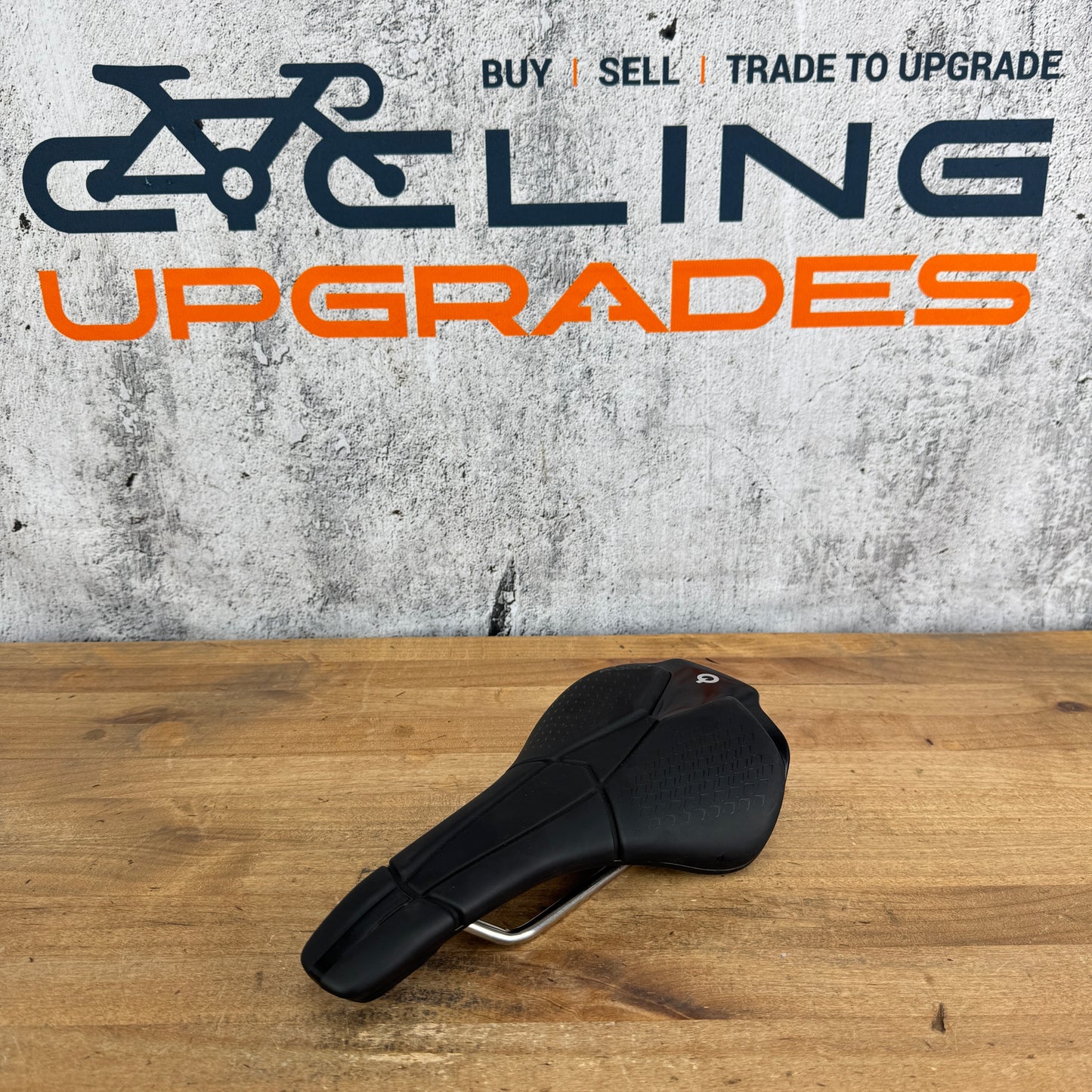 Low Mile! Prologo 140mm Scratch M5 TiroX 7x7mm Rails Bike Saddle 236g