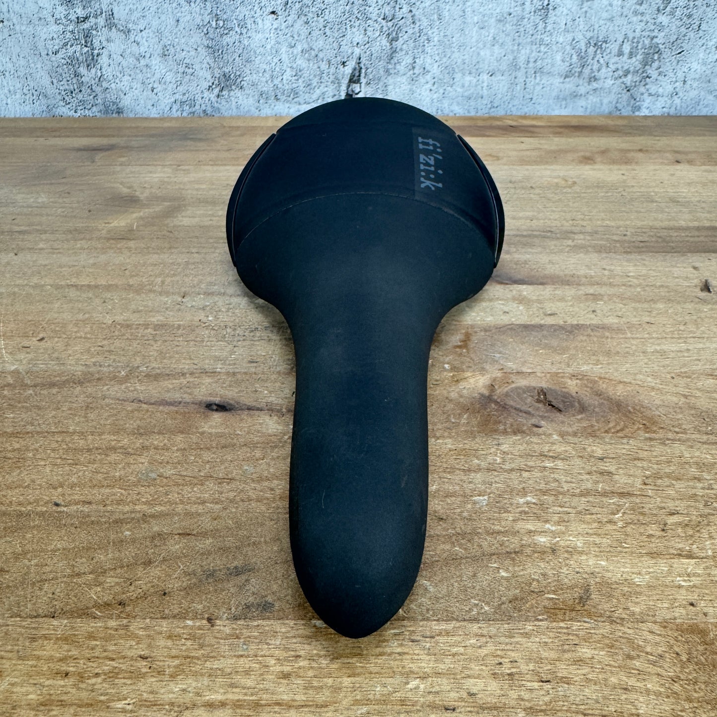 Fizik Aliante R1 138mm 7x10mm Carbon Rails Bike Saddle 182g