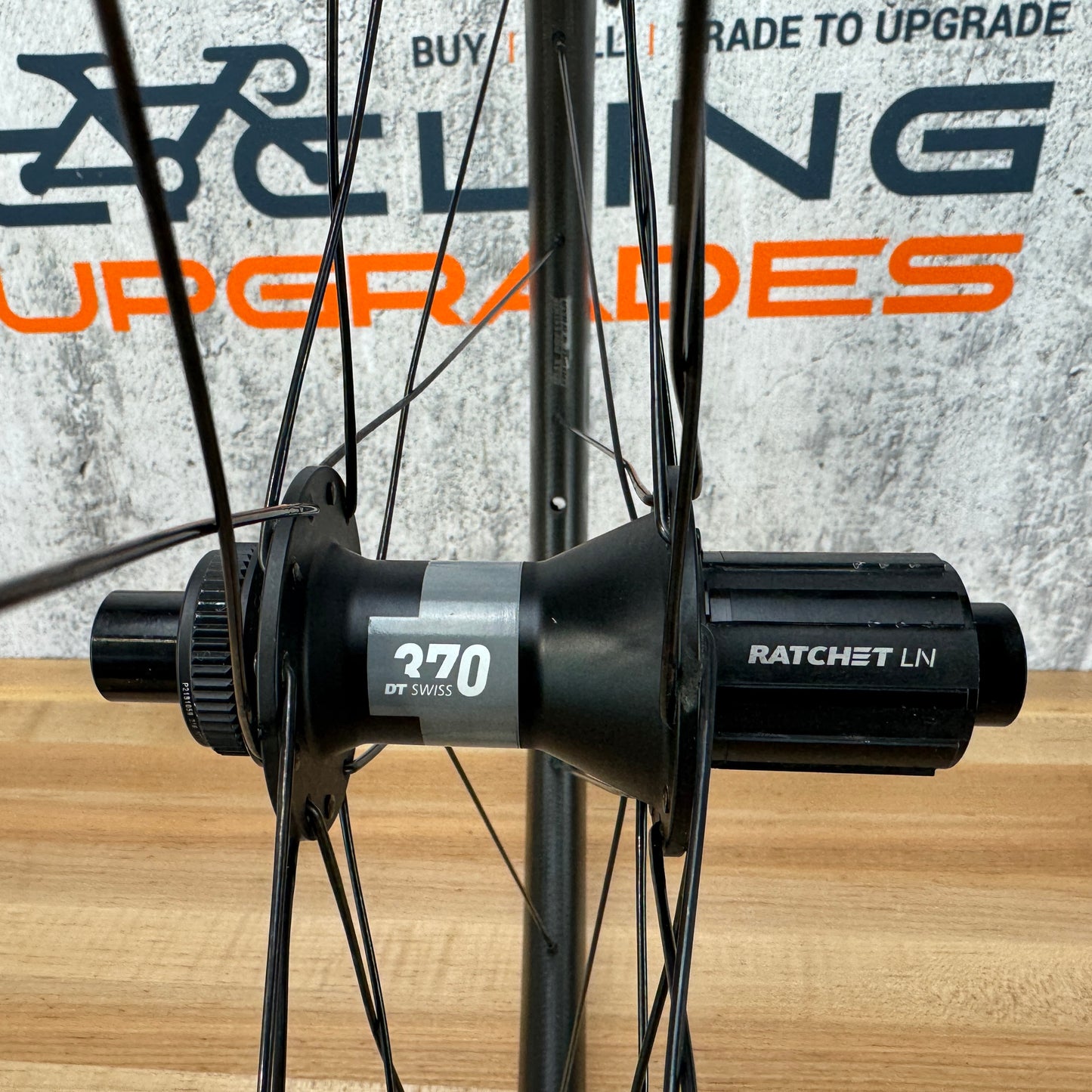 Low Mile! Roval Rapide C38 Carbon Tubeless Disc Wheelset 700c DT 370 1608g